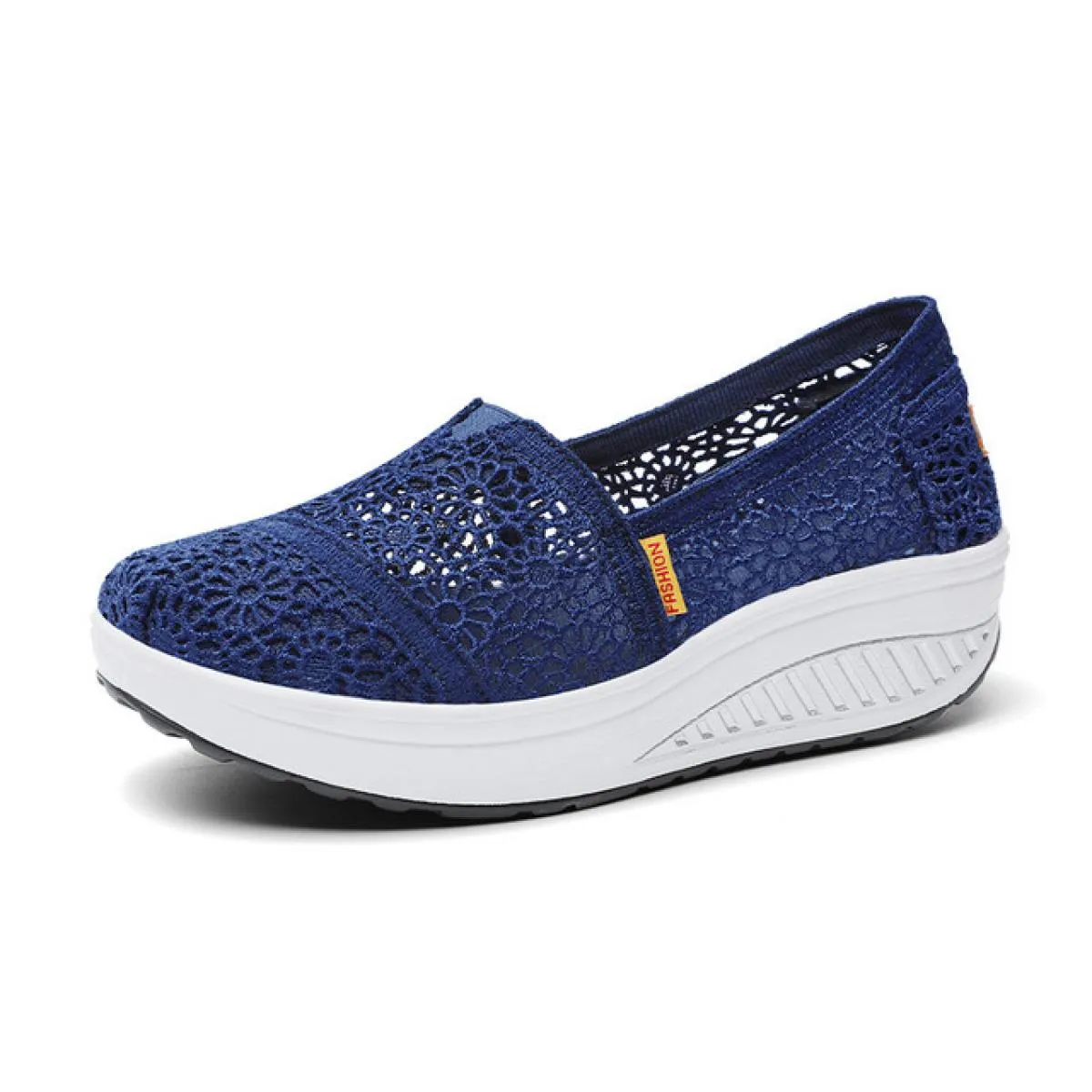 2022 scarpe estive nuove da donna con plateau scarpe vulcanizzate da donna scarpe basse in pizzo traforato marchio di lusso anti