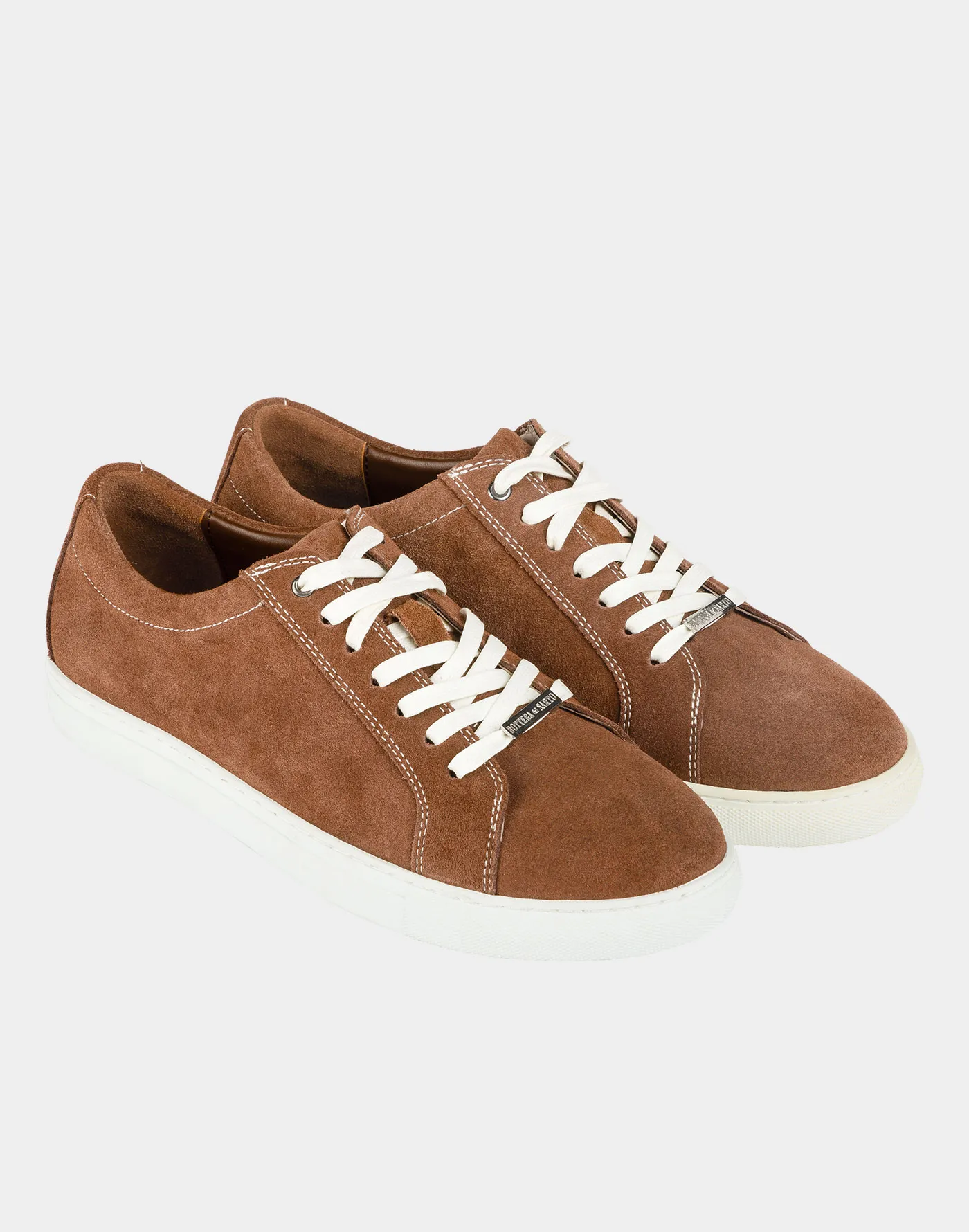 Beige suede sneaker