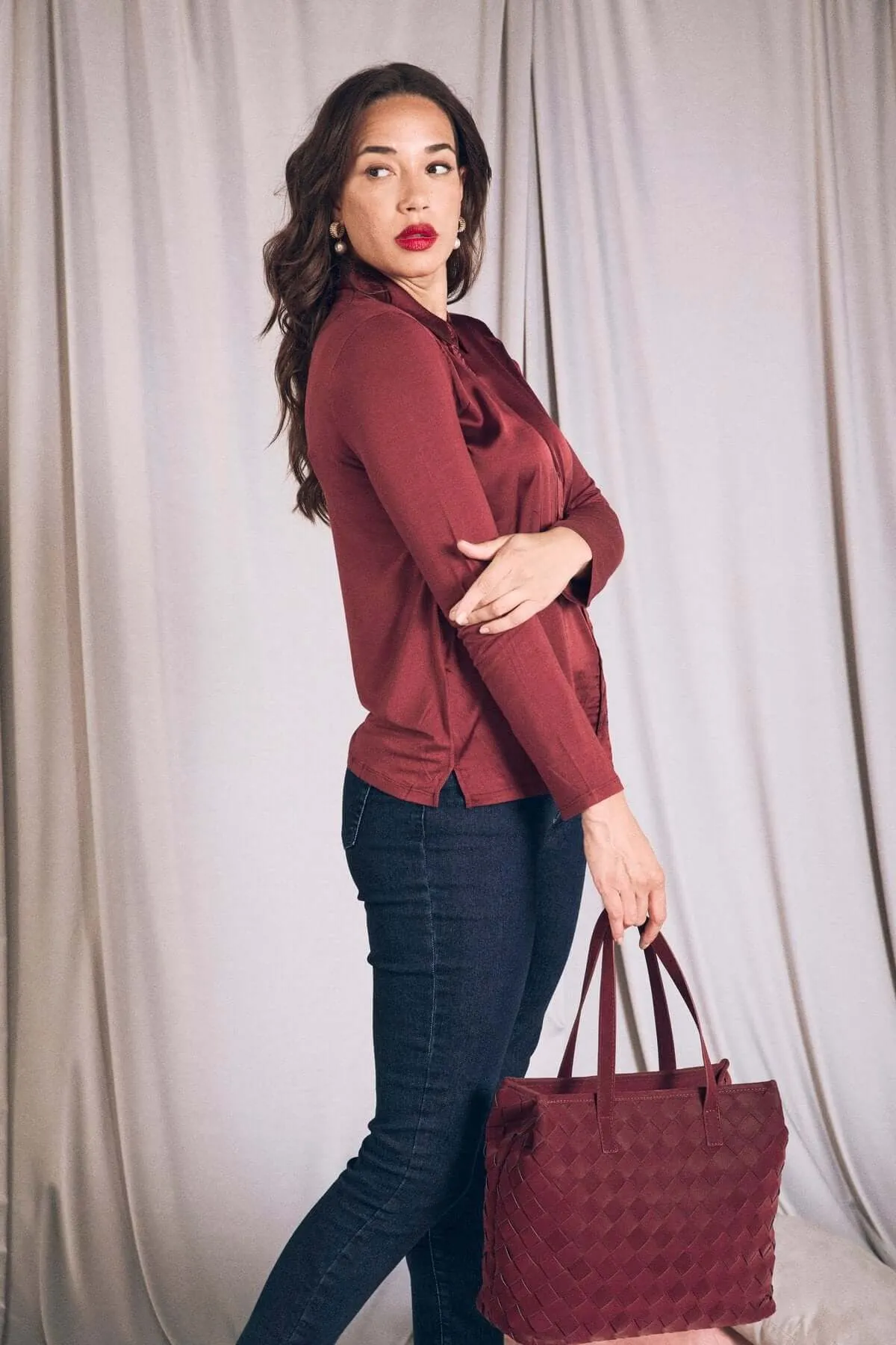 Camicia combinata a maniche lunghe in raso e jerse BURGUNDY