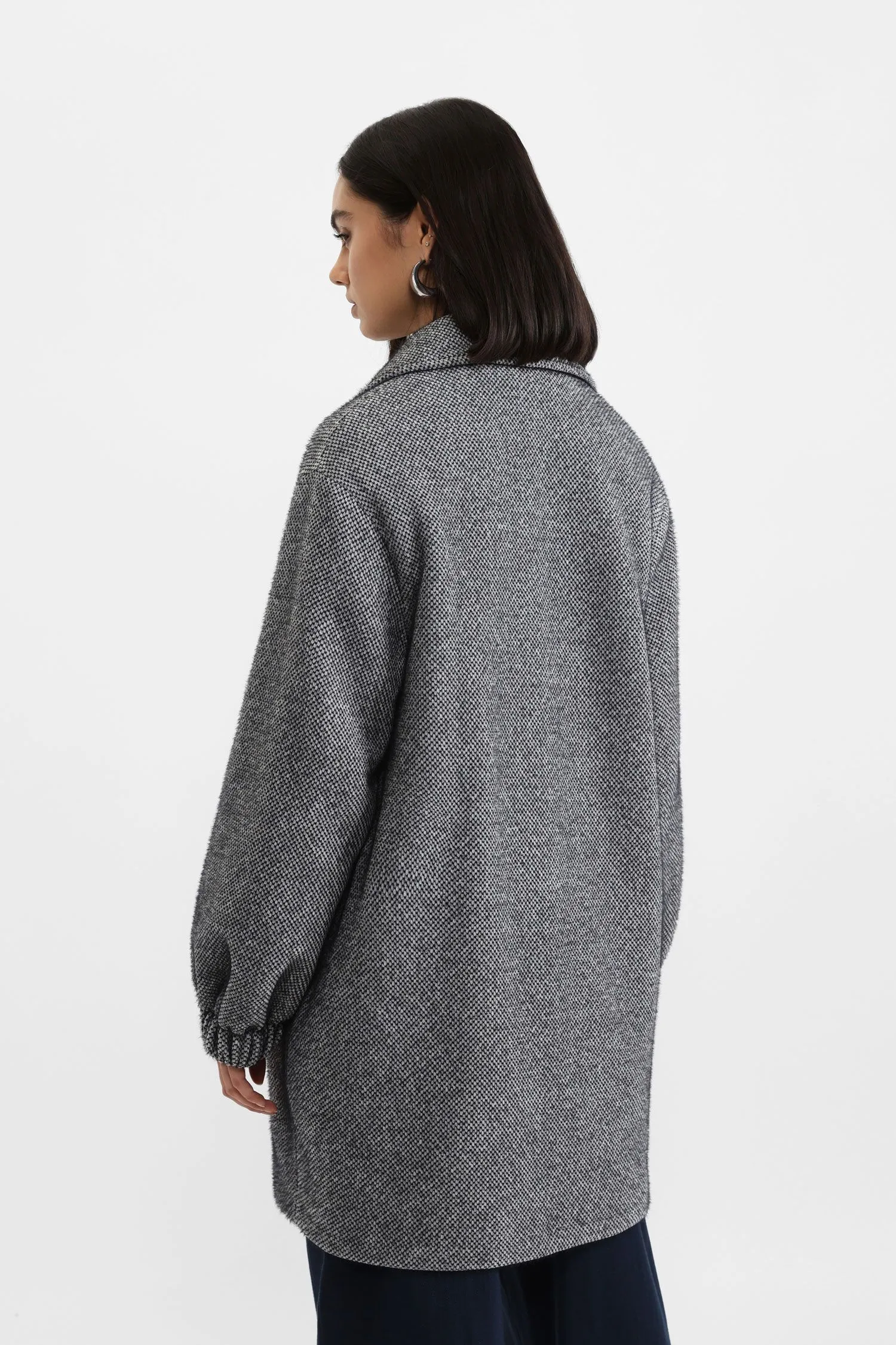  Cappotto con polsini arricciati 