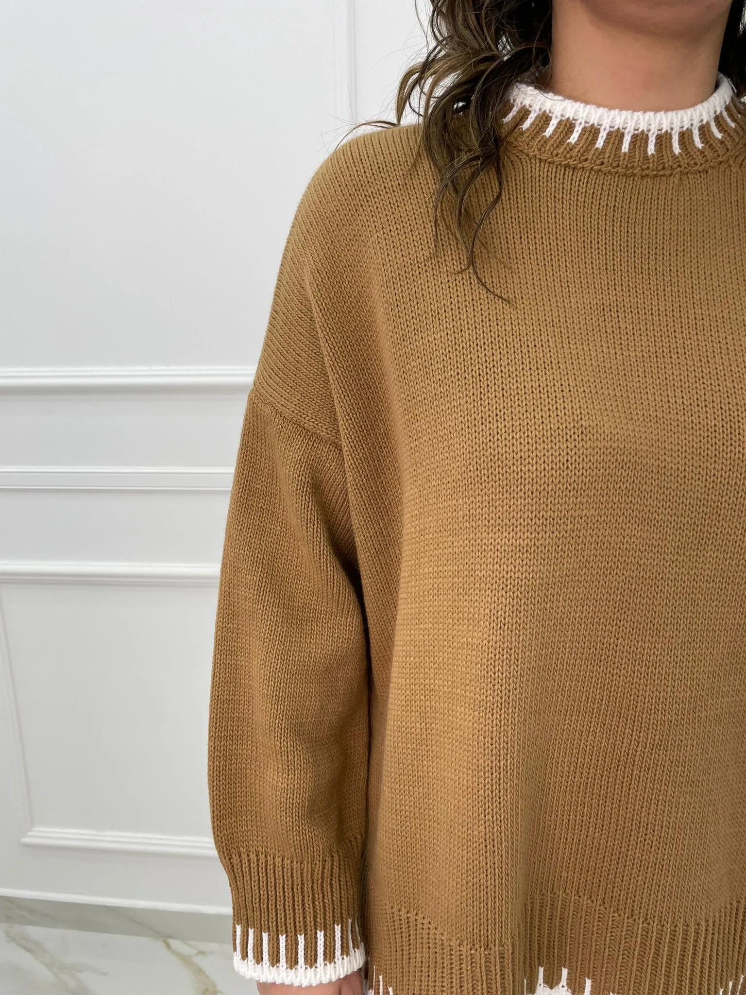 Coordinato 2 pezzi con maglione asimmetrico