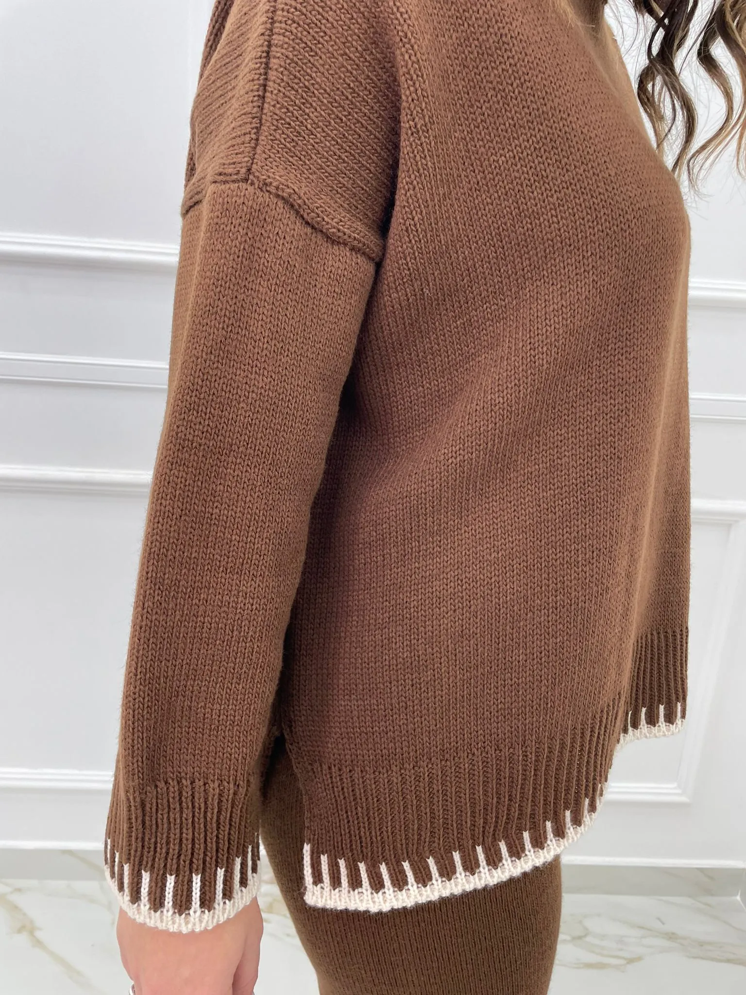 Coordinato 2 pezzi con maglione asimmetrico