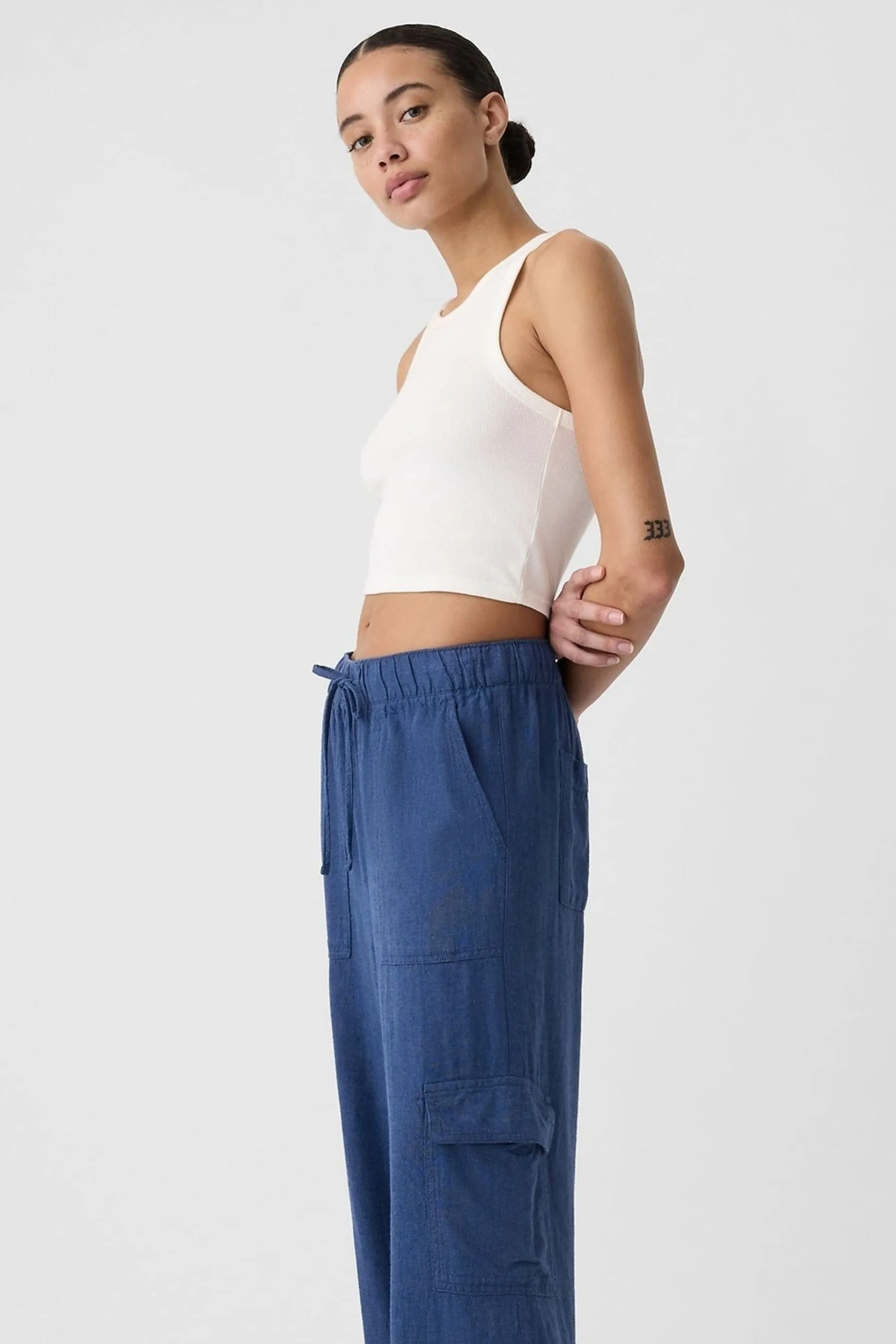 Gap - Pantaloni cargo in lino Blend con fondo ampio