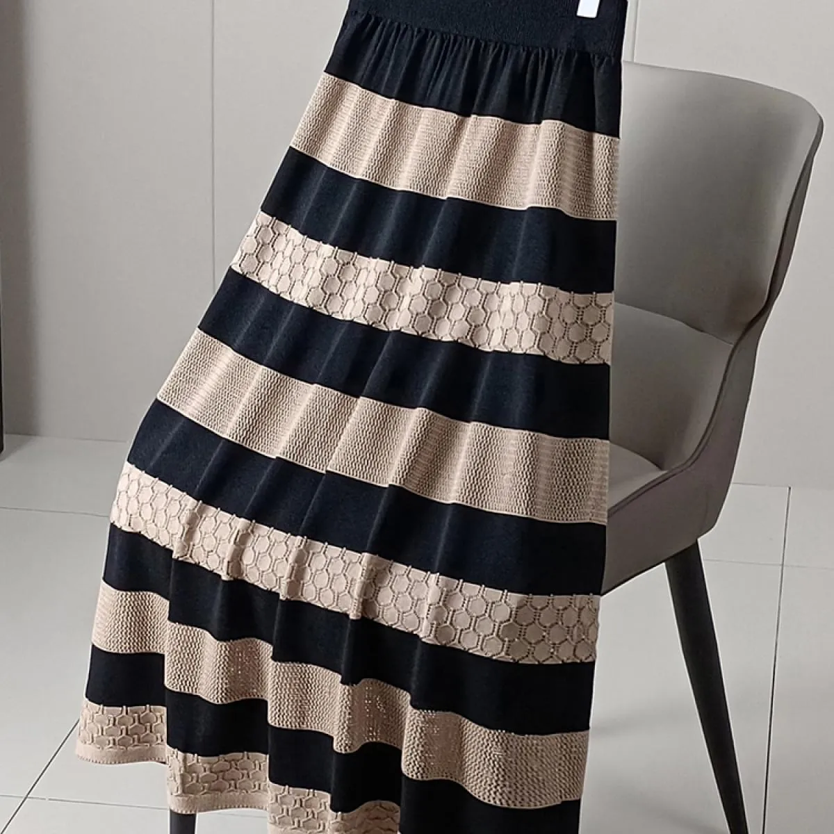 Gonna lunga lavorata a maglia a righe all'uncinetto da donna 2023 Autunno Inverno Vita alta Antirughe Drappeggiato Una linea Gon