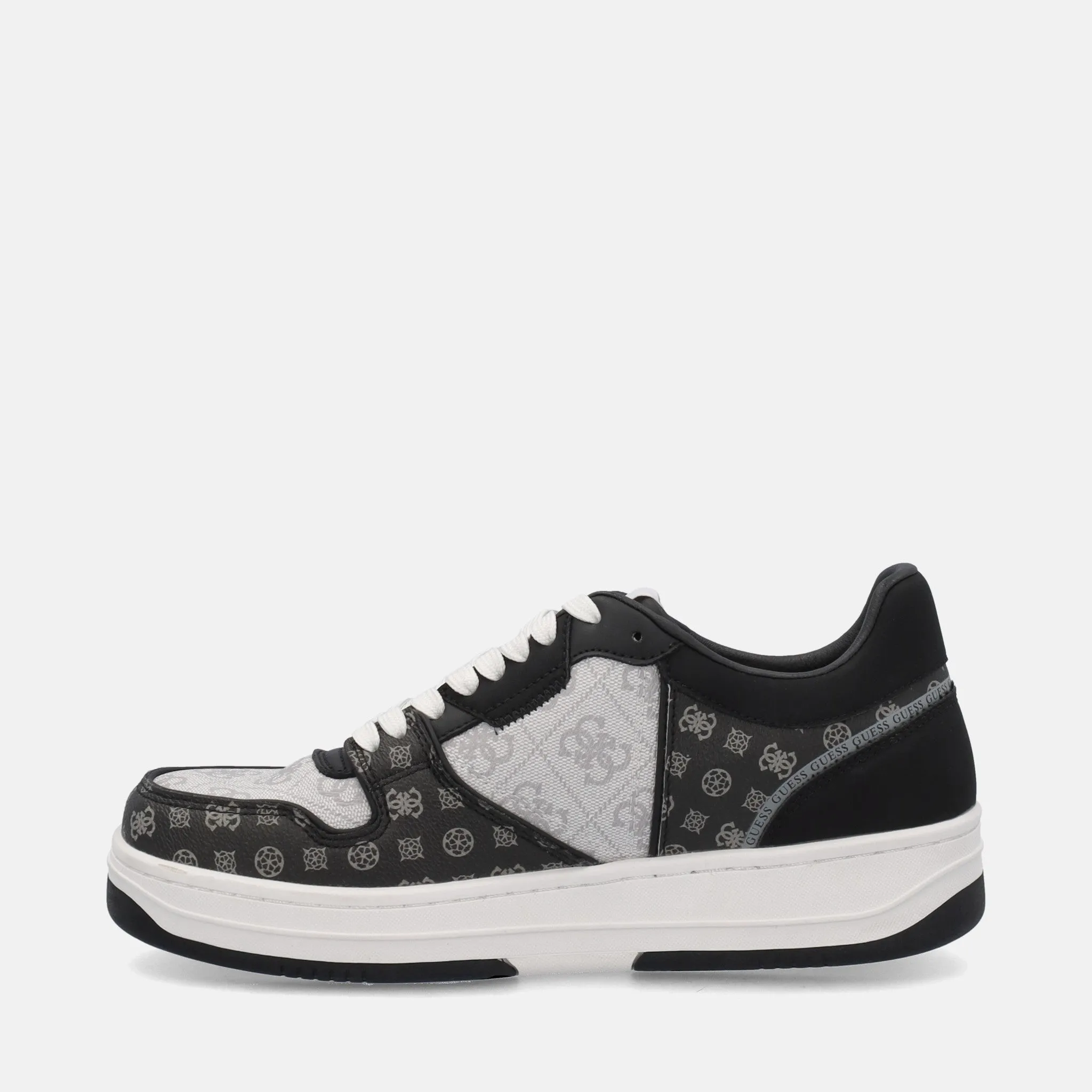 GUESS SNEAKERS