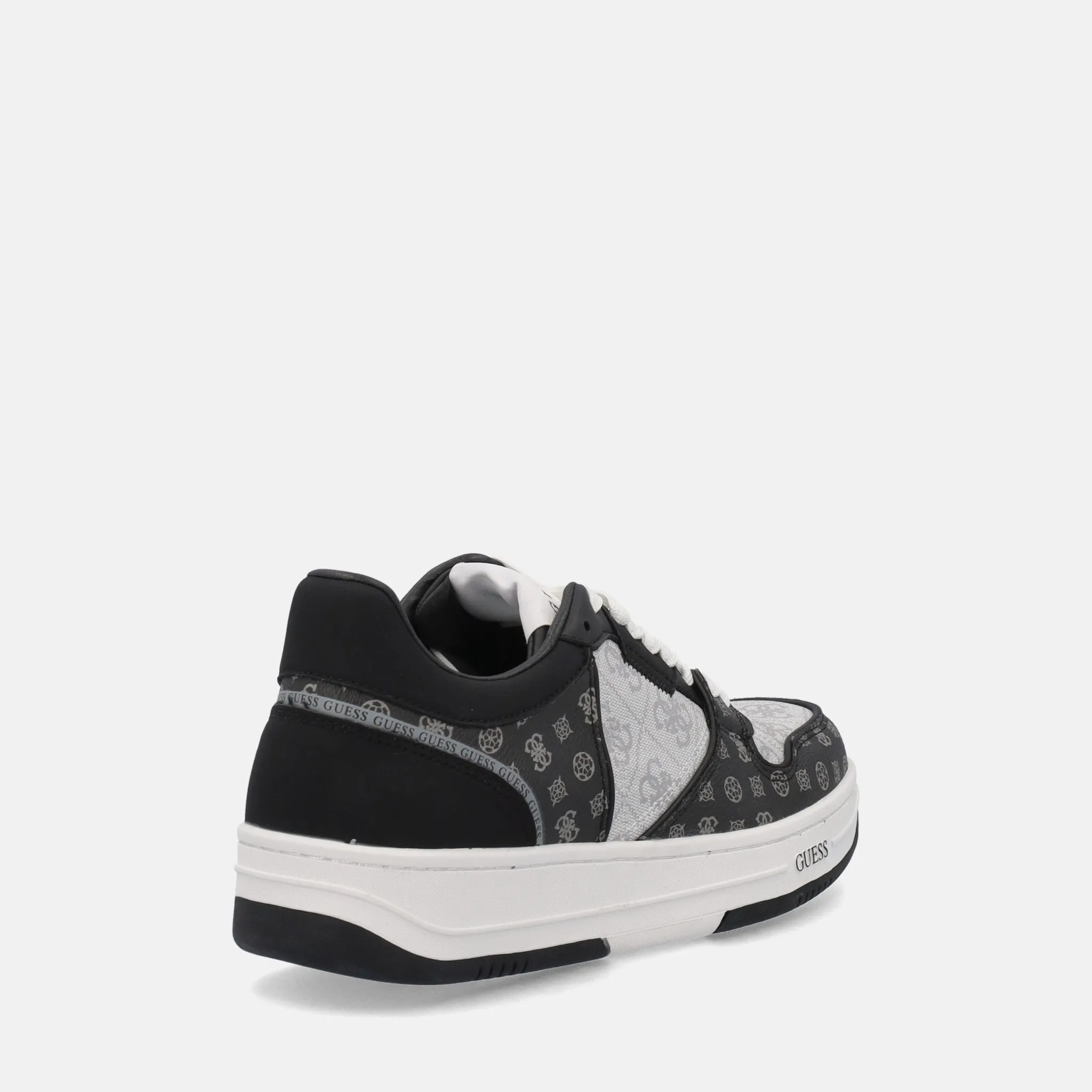 GUESS SNEAKERS