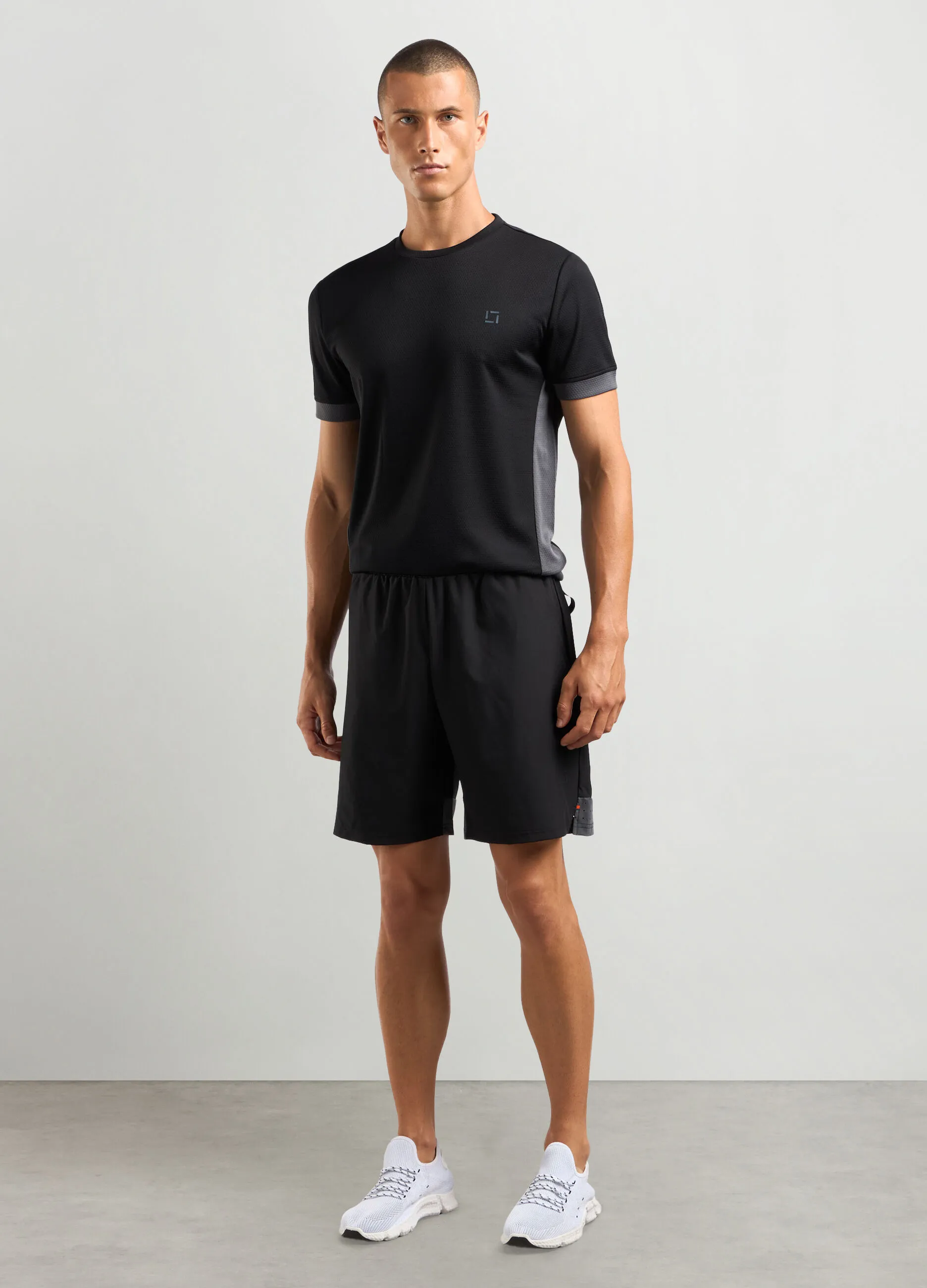 HOLISTIC  Short fitness in tessuto tecnico stretch uomo