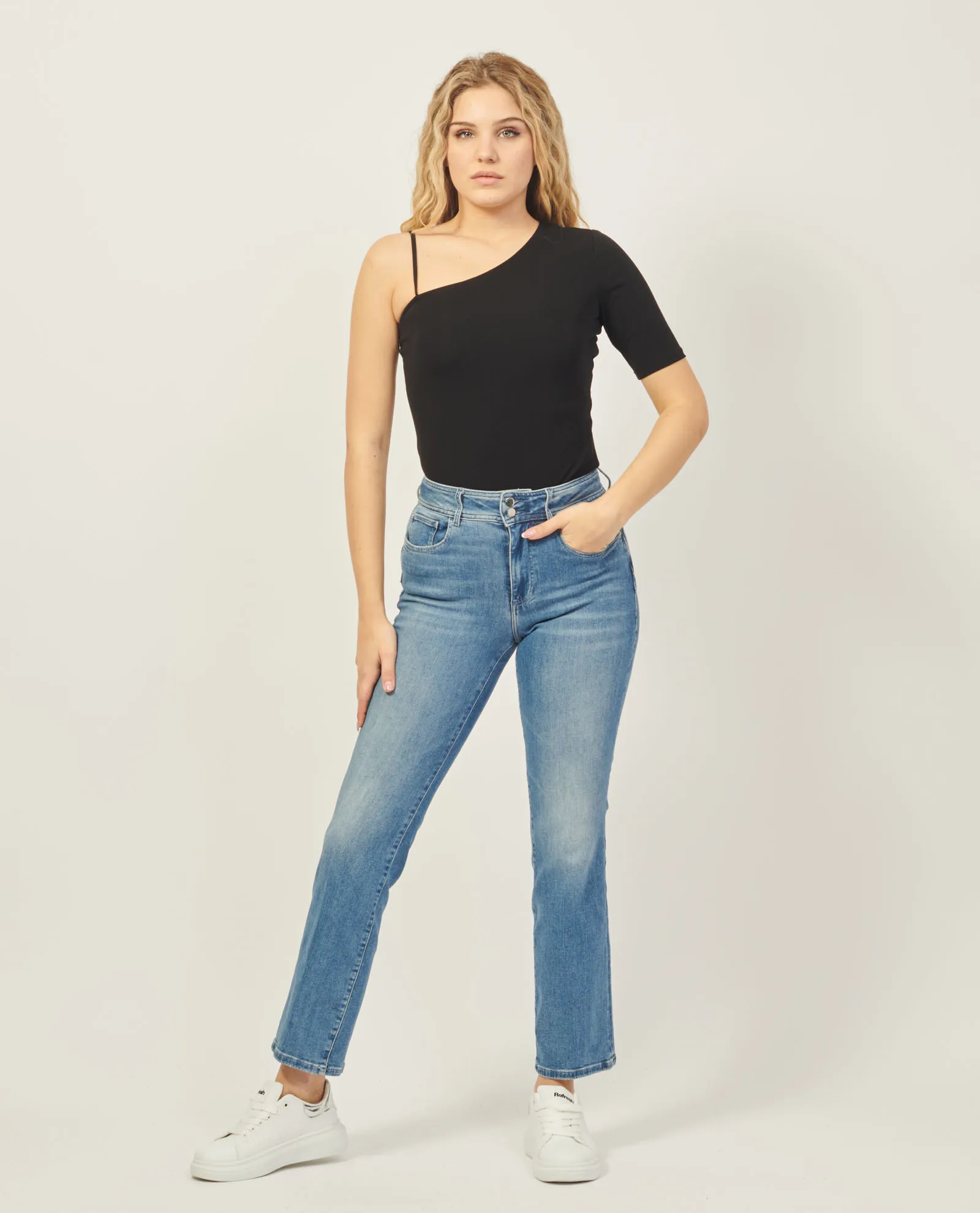 Jeans donna Guess a 5 tasche vestibilità skinny