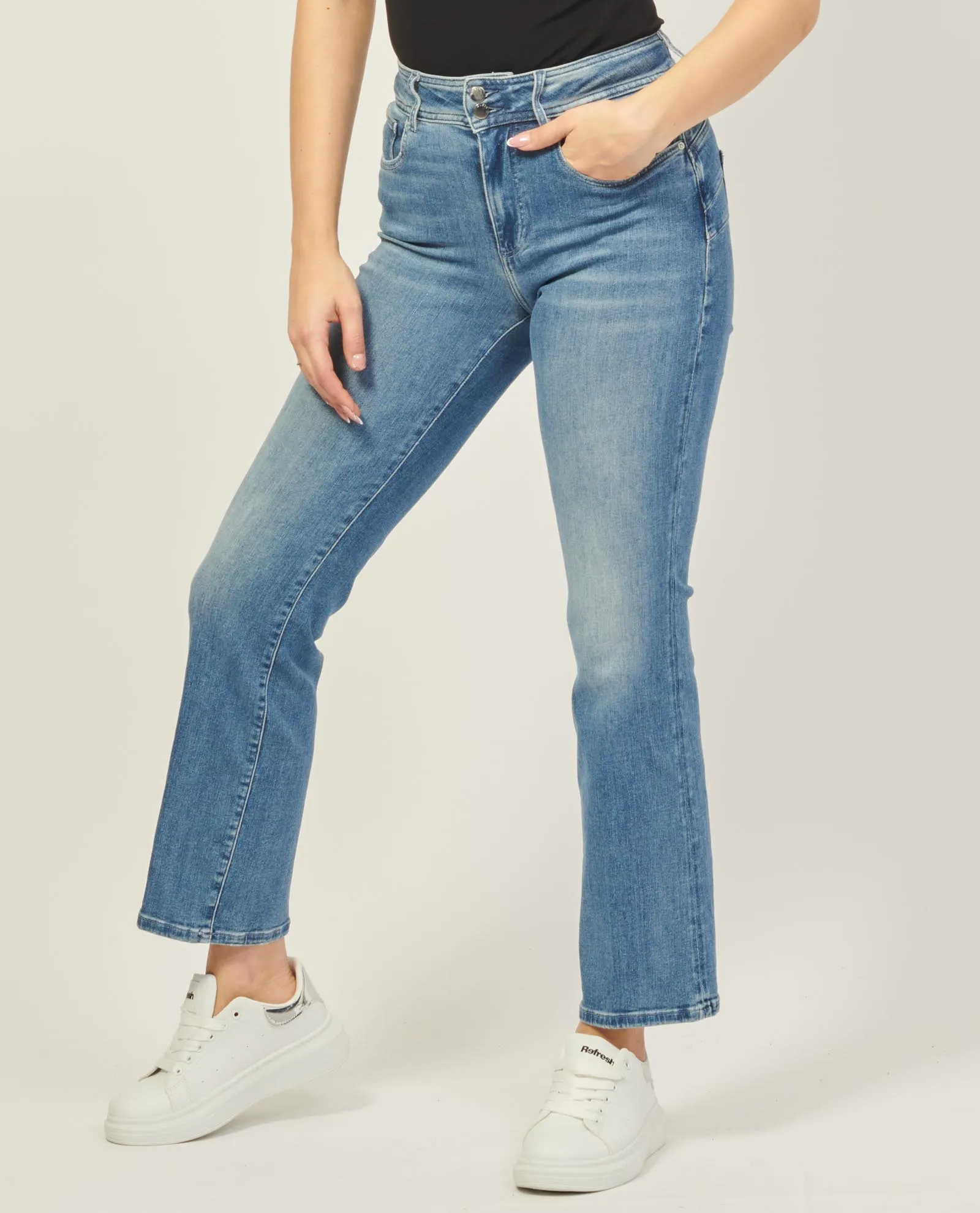 Jeans donna Guess a 5 tasche vestibilità skinny