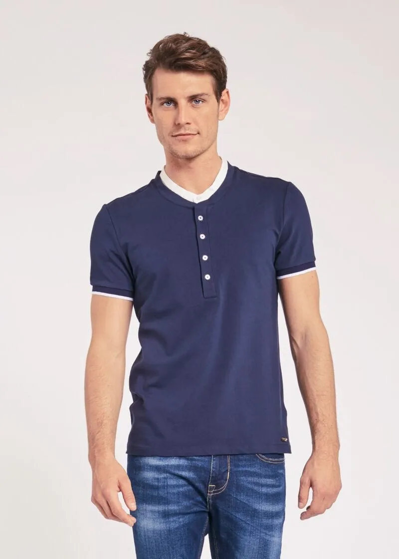 Maglia con bordo a contrasto