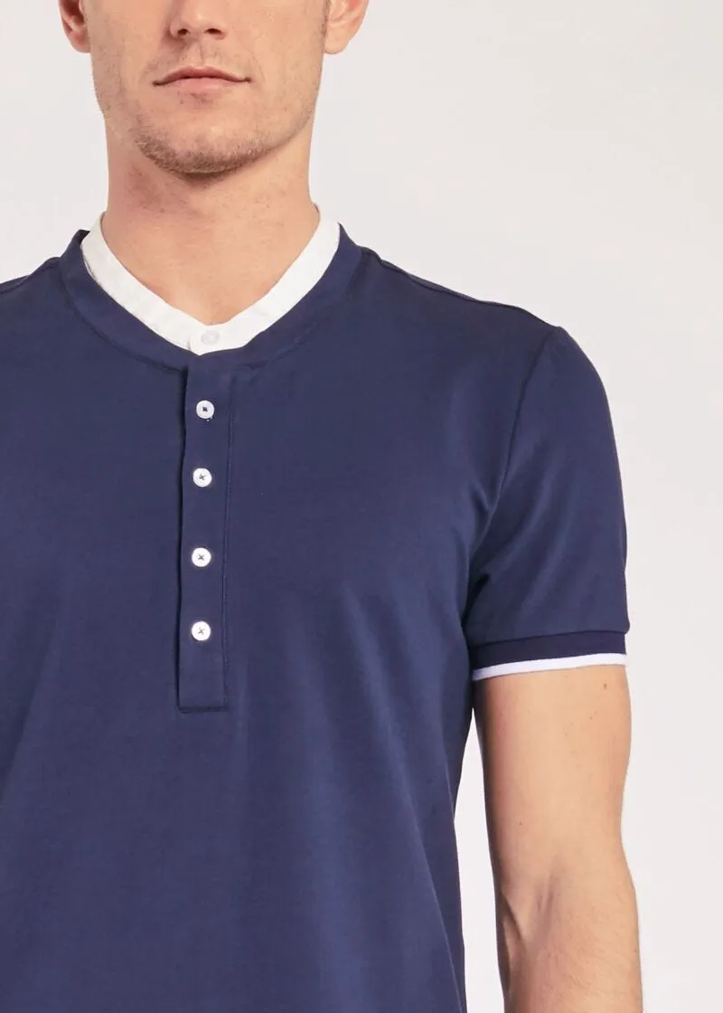 Maglia con bordo a contrasto