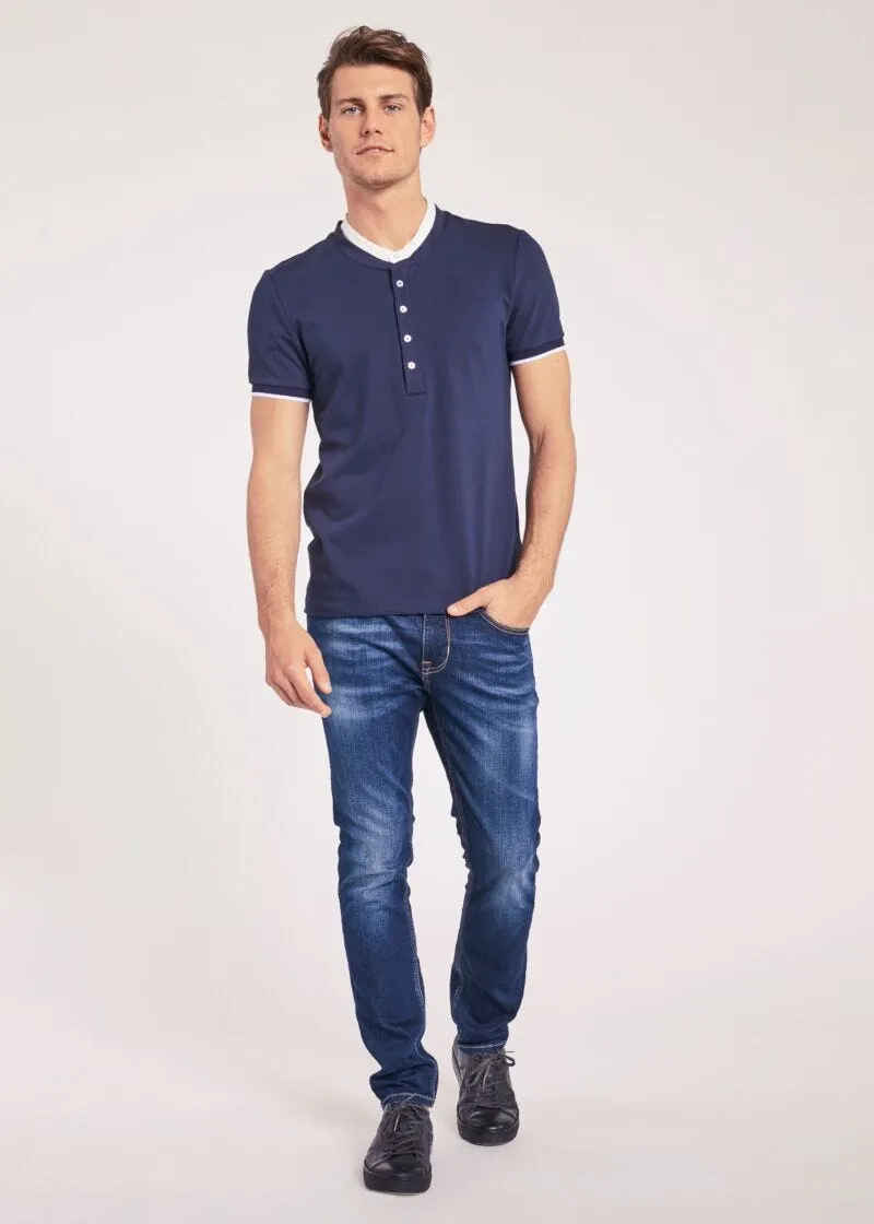 Maglia con bordo a contrasto