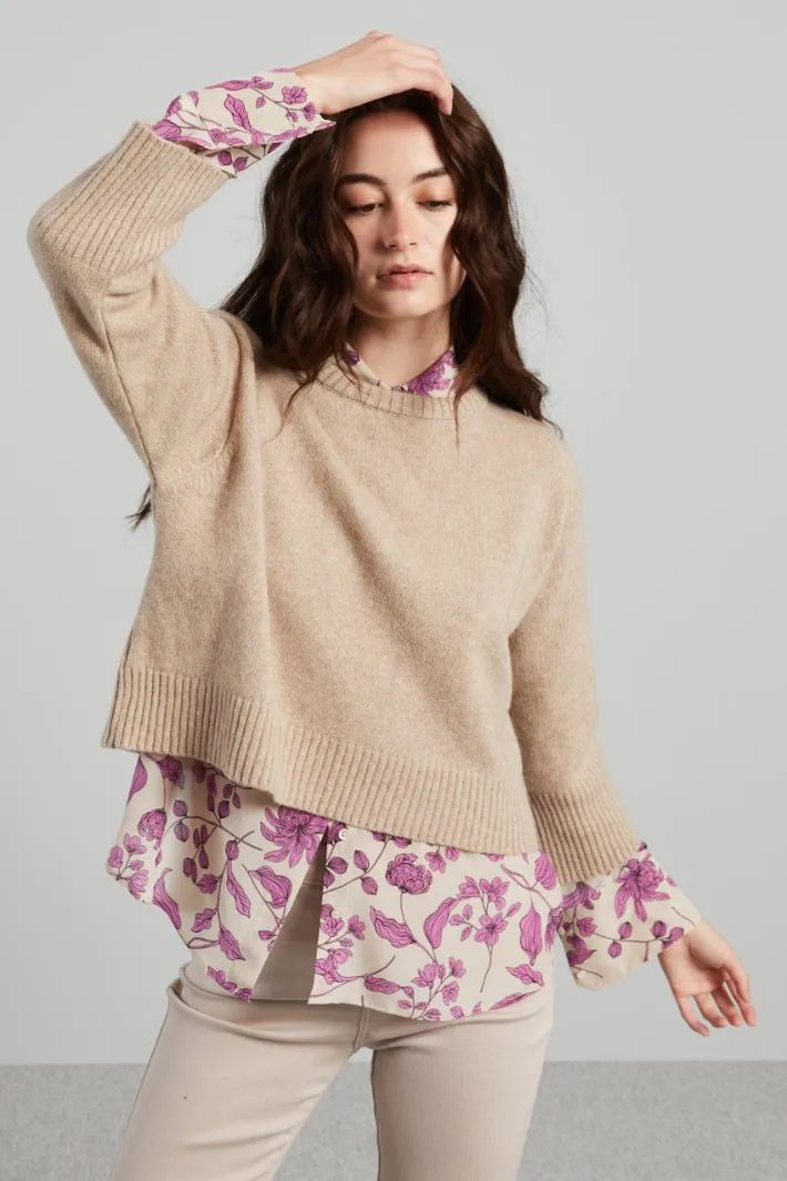 Maglia cropped in lana