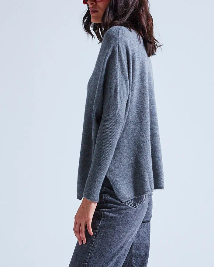 Maglione scollato cashmere grigio