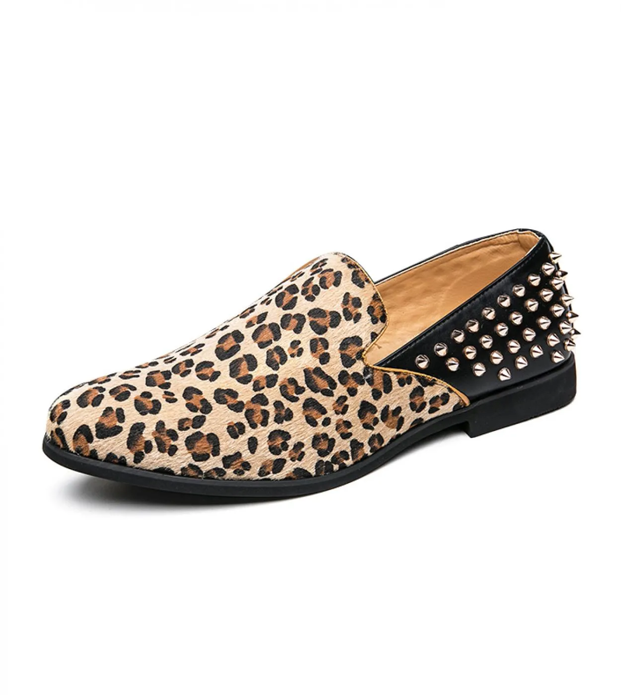 Mocassino da uomo leopardato Slip On Designer Rivetti Scarpe con borchie Stile punk Scarpe moda uomo Mocassini fatti a mano Club
