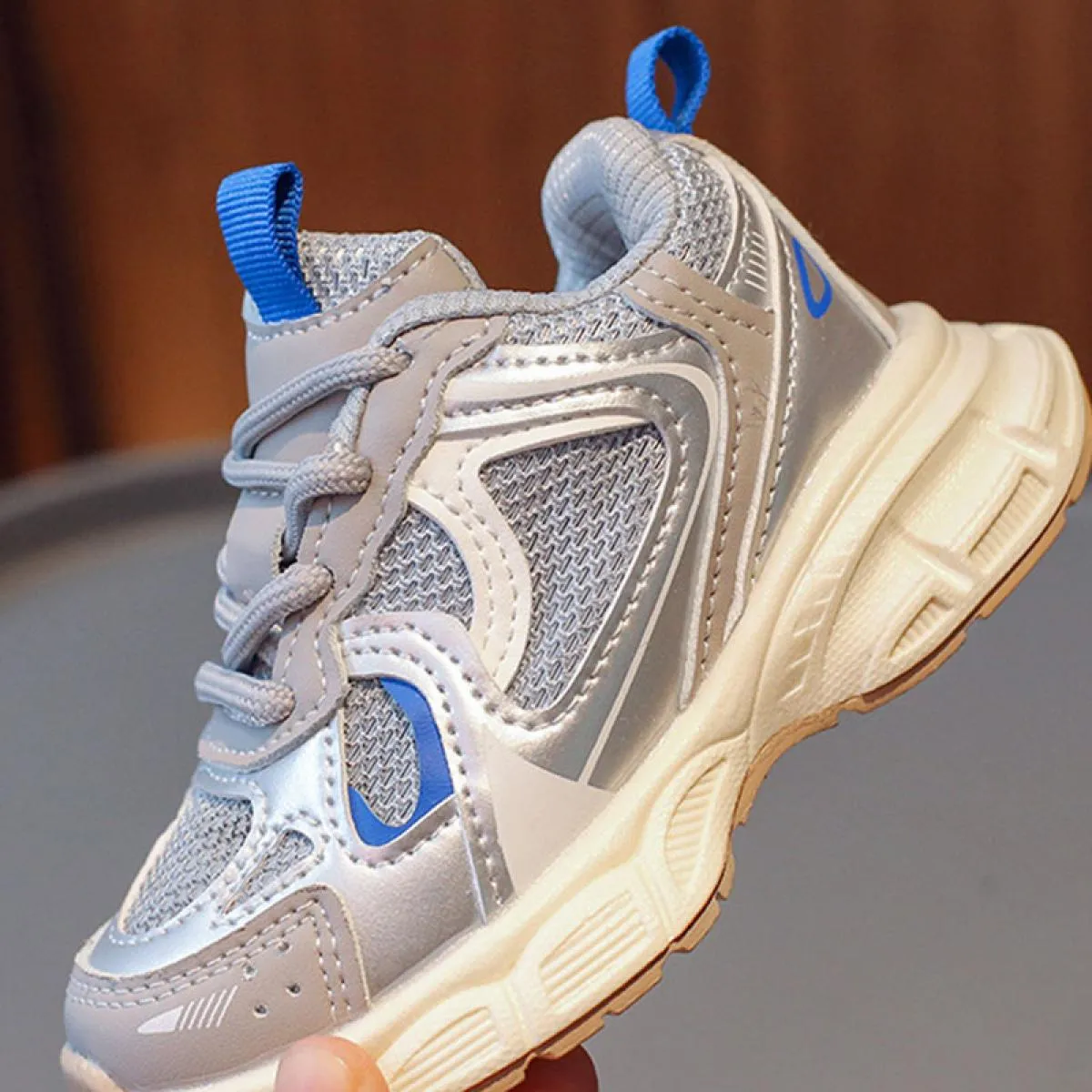 Moda bambini scarpe da ginnastica vulcanizzate 2023 tonalità audace mix colore modo ragazze scarpe da ginnastica da passeggio ra
