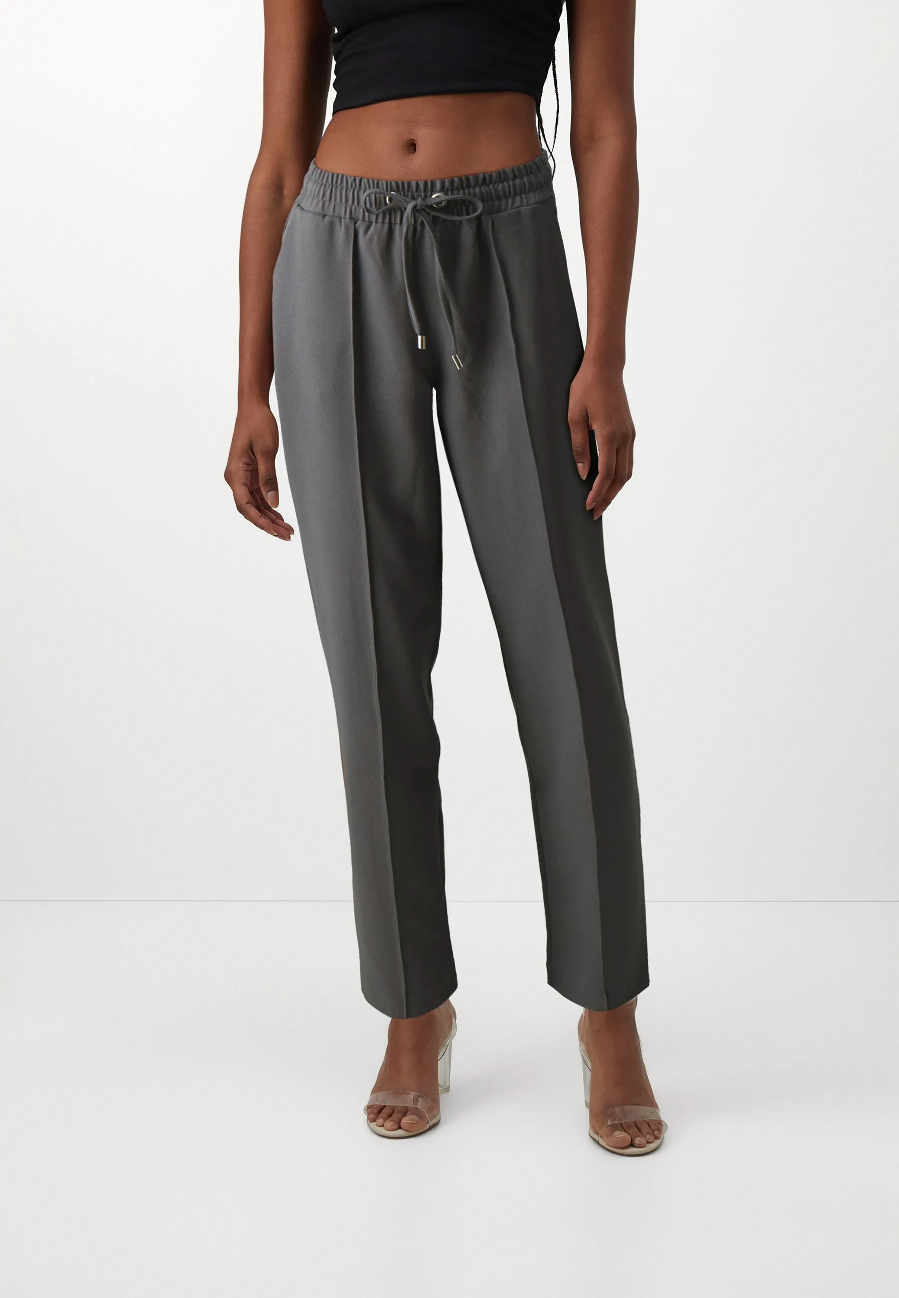 ONLRAYANNA STRING PANT - Pantaloni sportivi