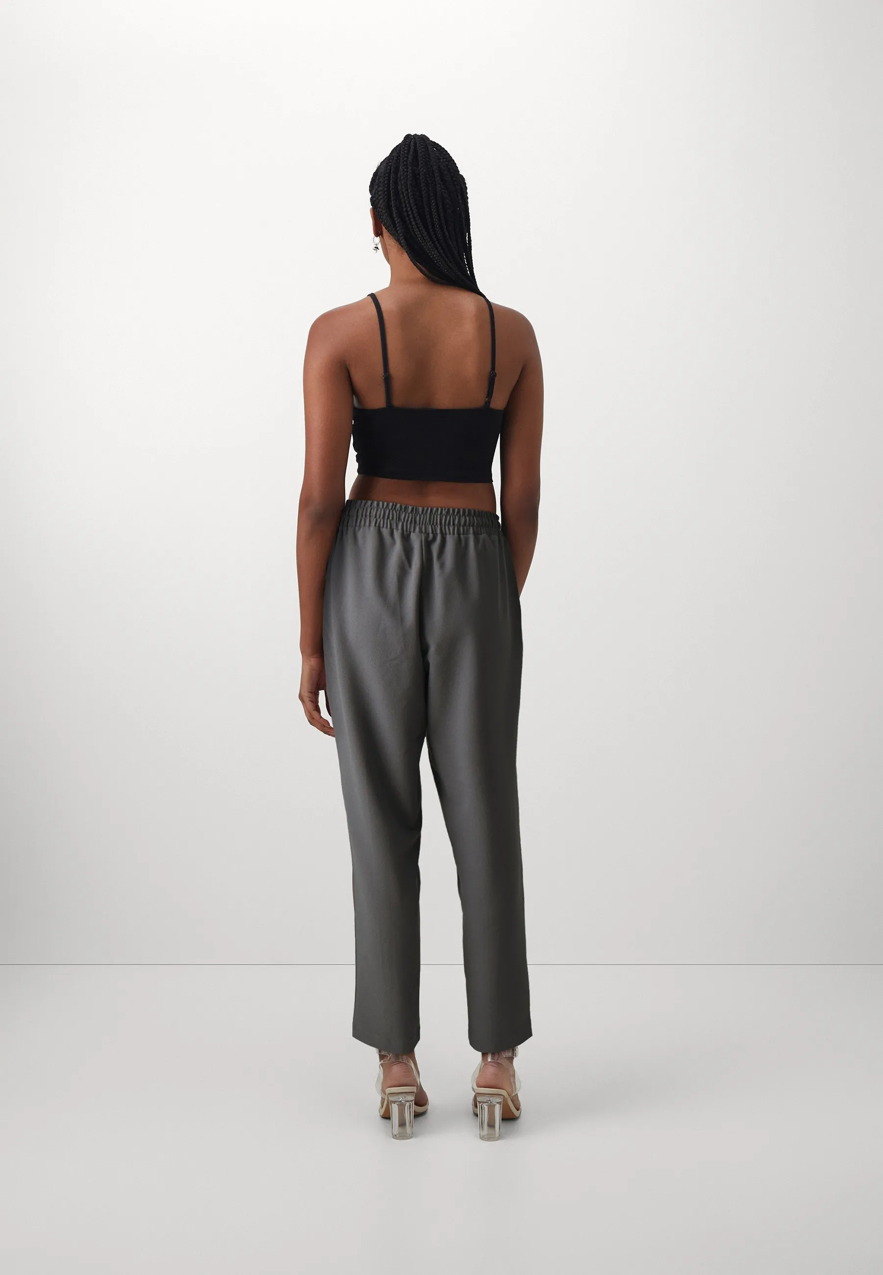 ONLRAYANNA STRING PANT - Pantaloni sportivi