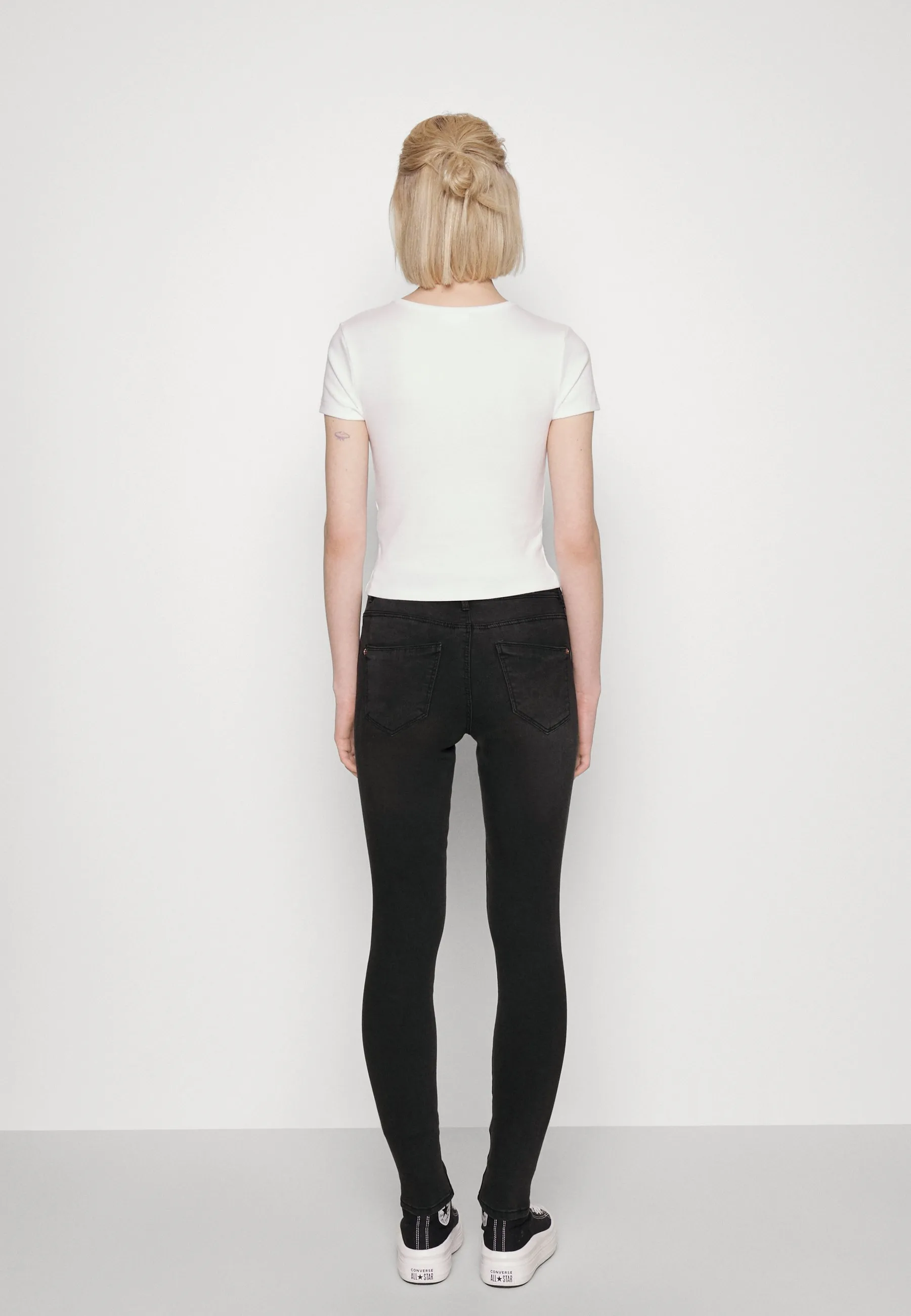 ONLWAUW MID - Jeans Skinny Fit