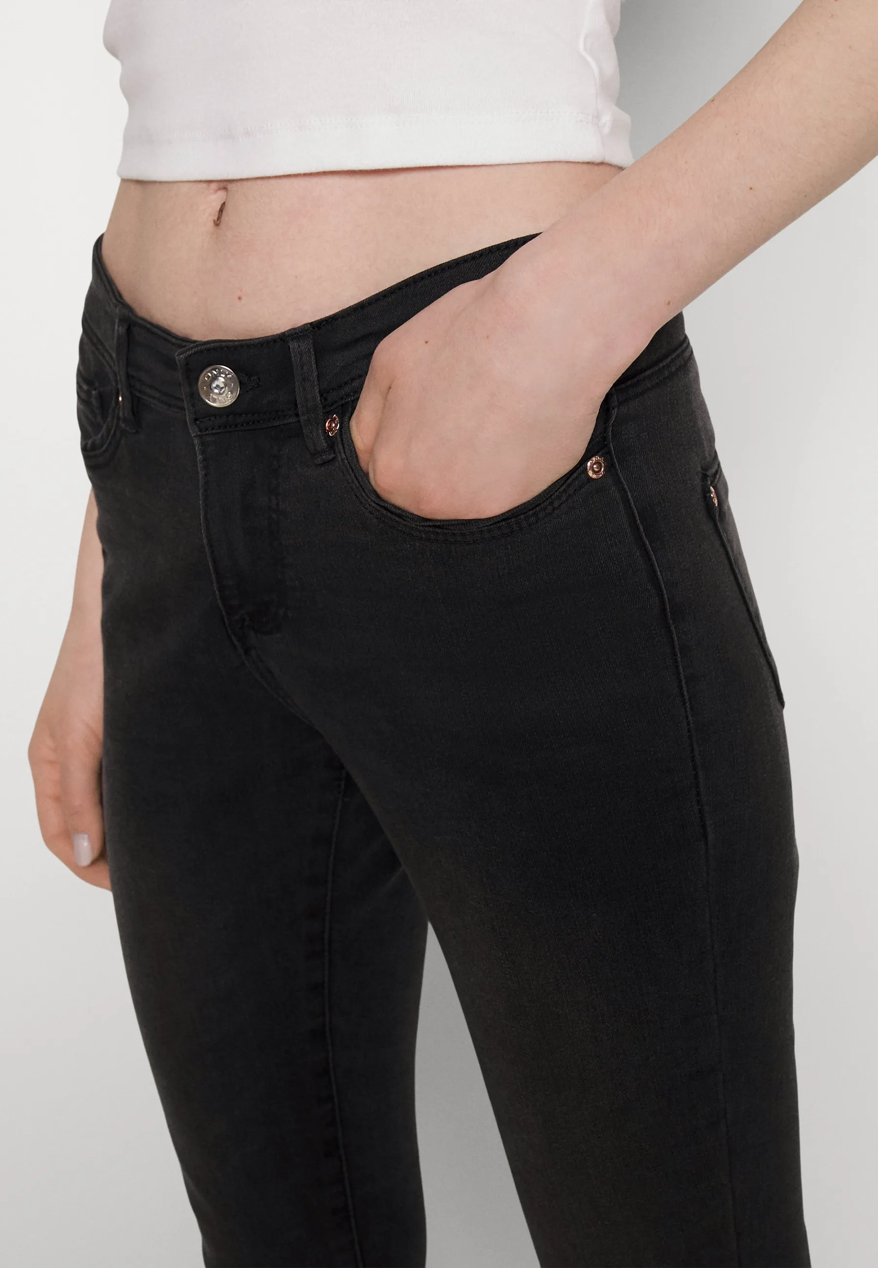 ONLWAUW MID - Jeans Skinny Fit