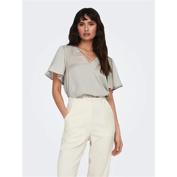 Only Maglia mezza manica jane V-neck top