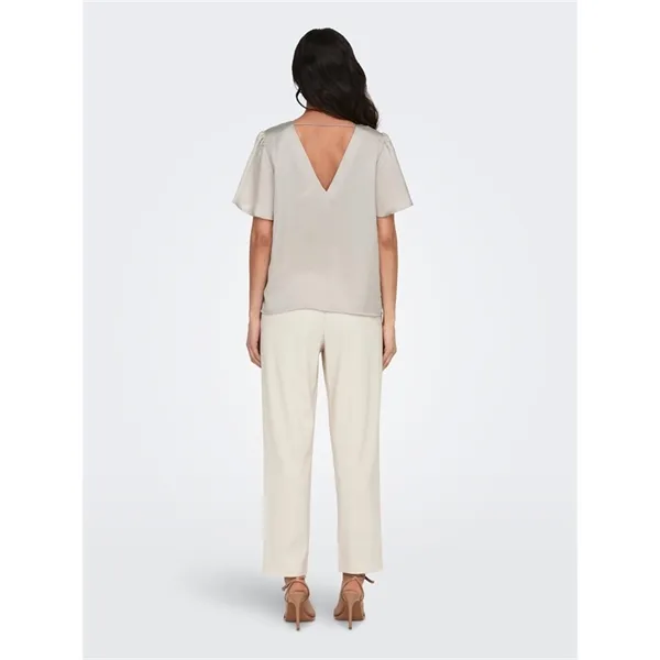 Only Maglia mezza manica jane V-neck top