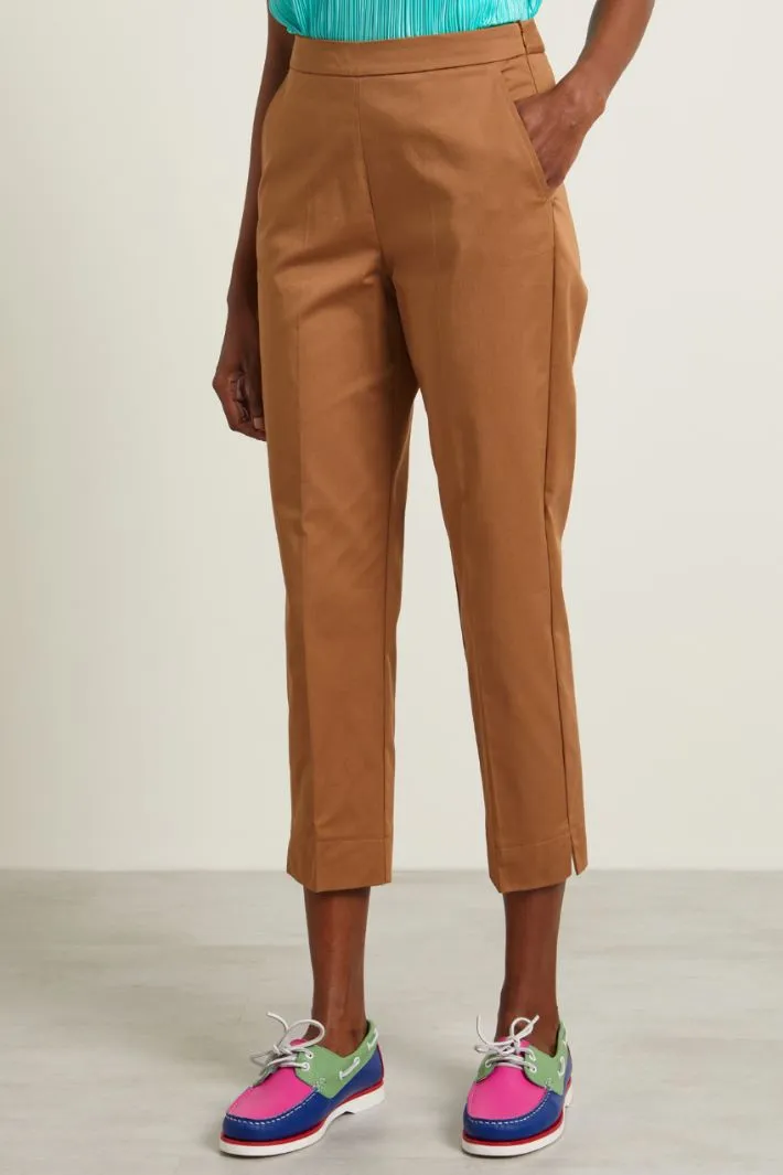 Pantaloni a sigaretta