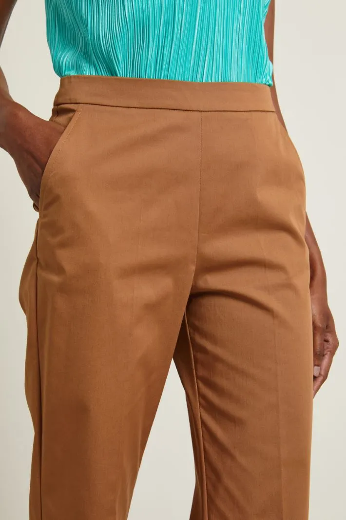 Pantaloni a sigaretta
