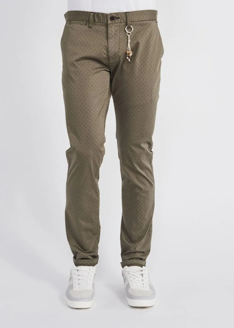Pantaloni chino in cotone a pois