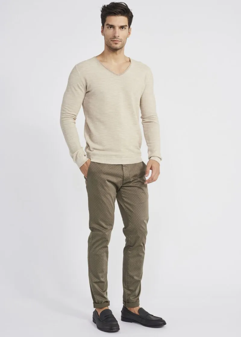 Pantaloni chino in cotone a pois