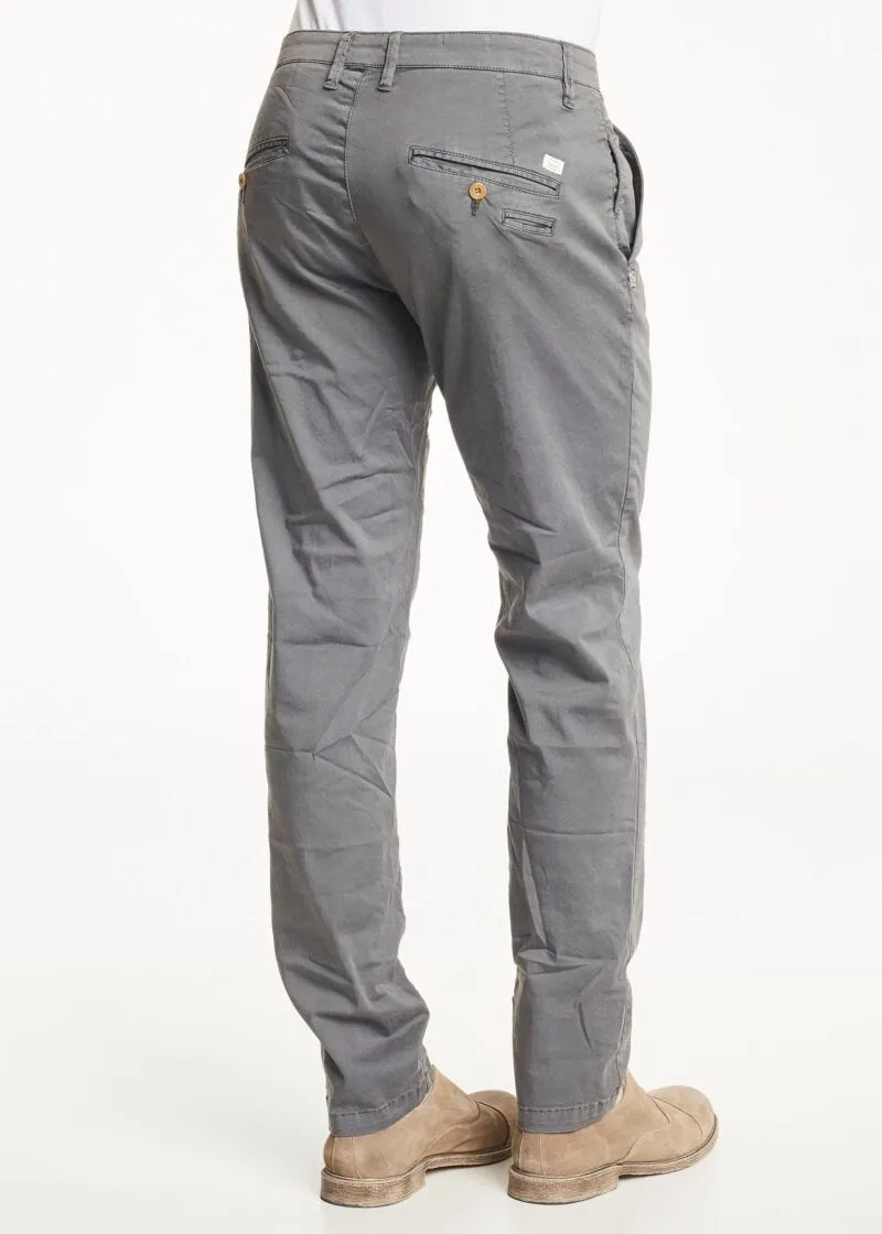 Pantaloni chino slim fit