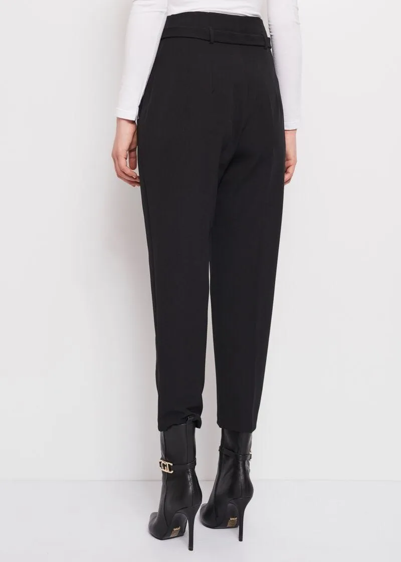 Pantaloni con cintura