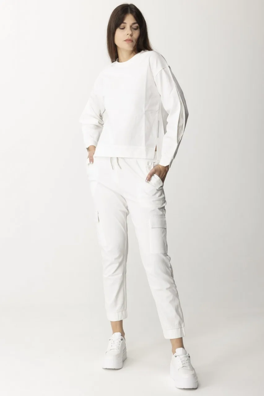 Pantaloni sportivi con coulisse e tasconi BIANCO
