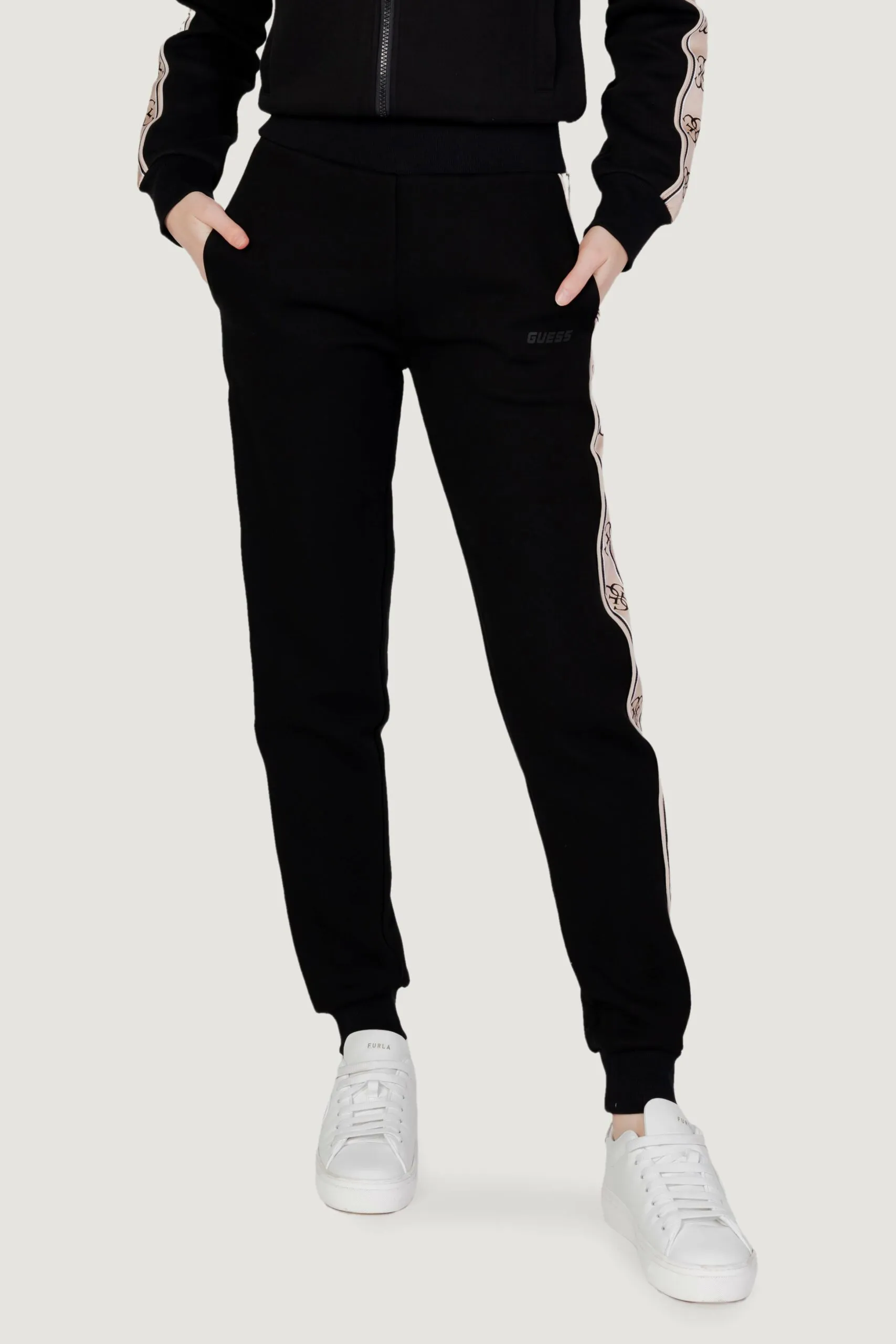 Pantaloni sportivi Guess Active BRITNEY JOGGER Nero