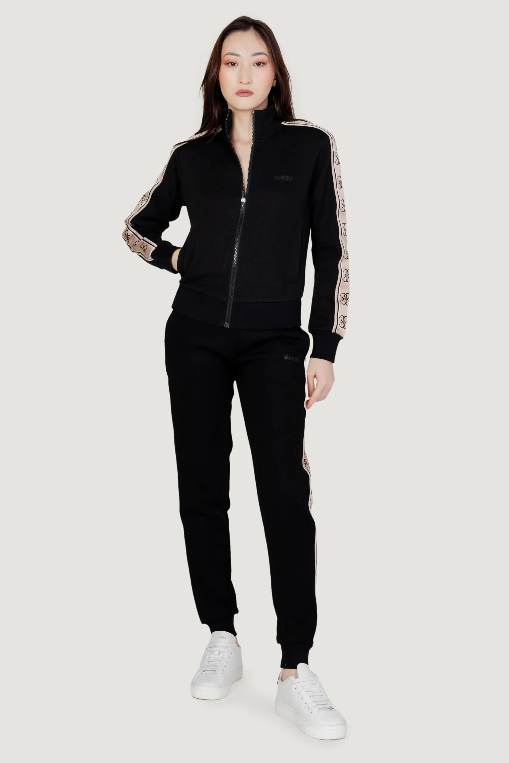 Pantaloni sportivi Guess Active BRITNEY JOGGER Nero