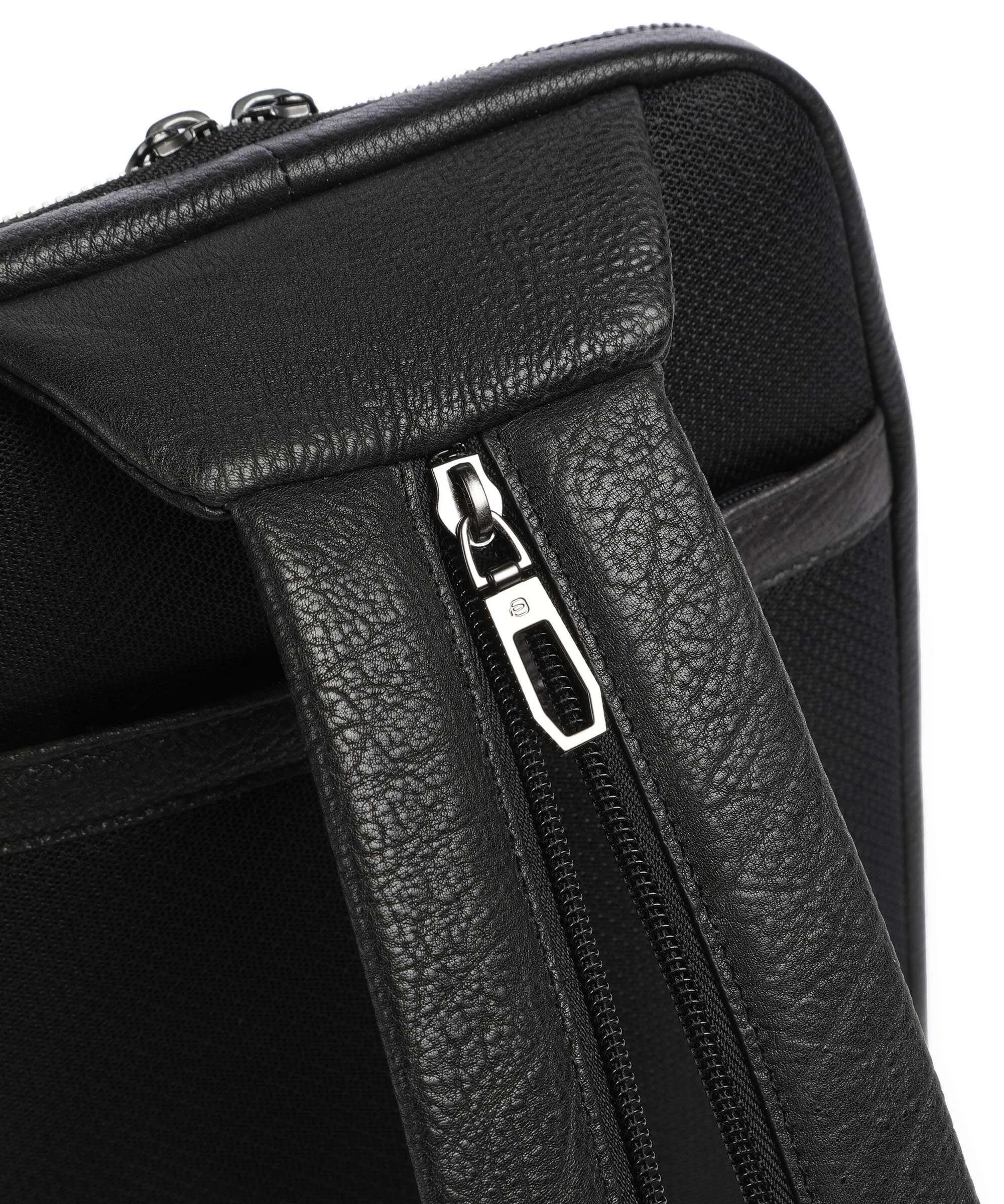  Piquadro Wollem Borsa sling 10″ pelle di vacchetta grana nero  