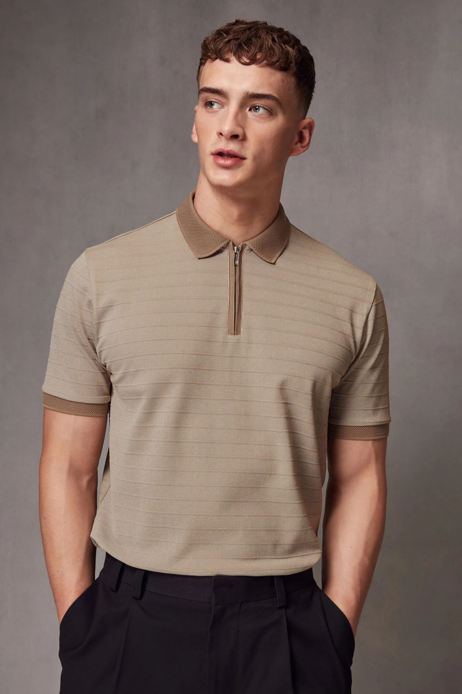 Polo Smart con scollo a zip    