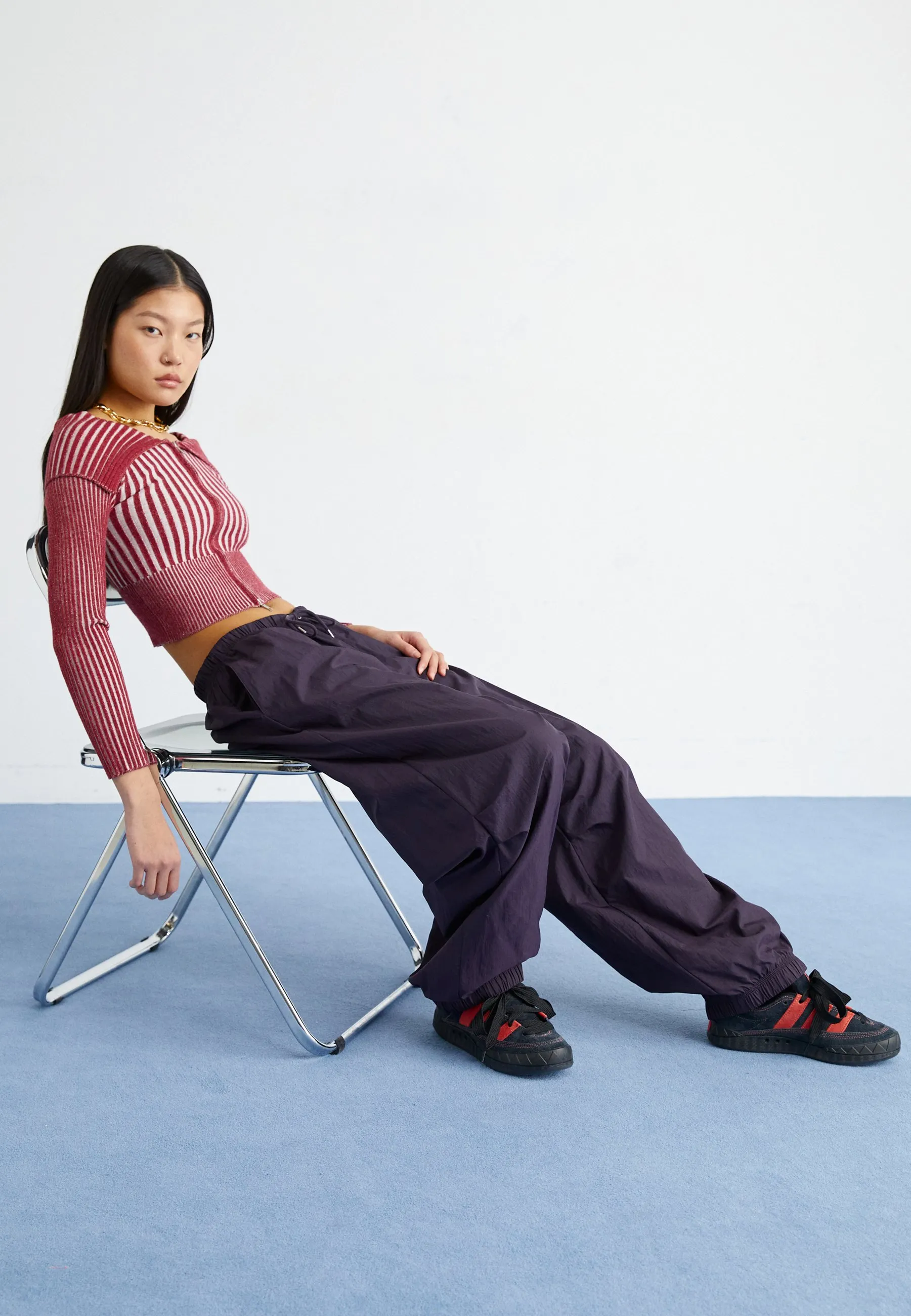 PREMIUM ESSENTIALS PARACHUTE PANTS - Pantaloni sportivi