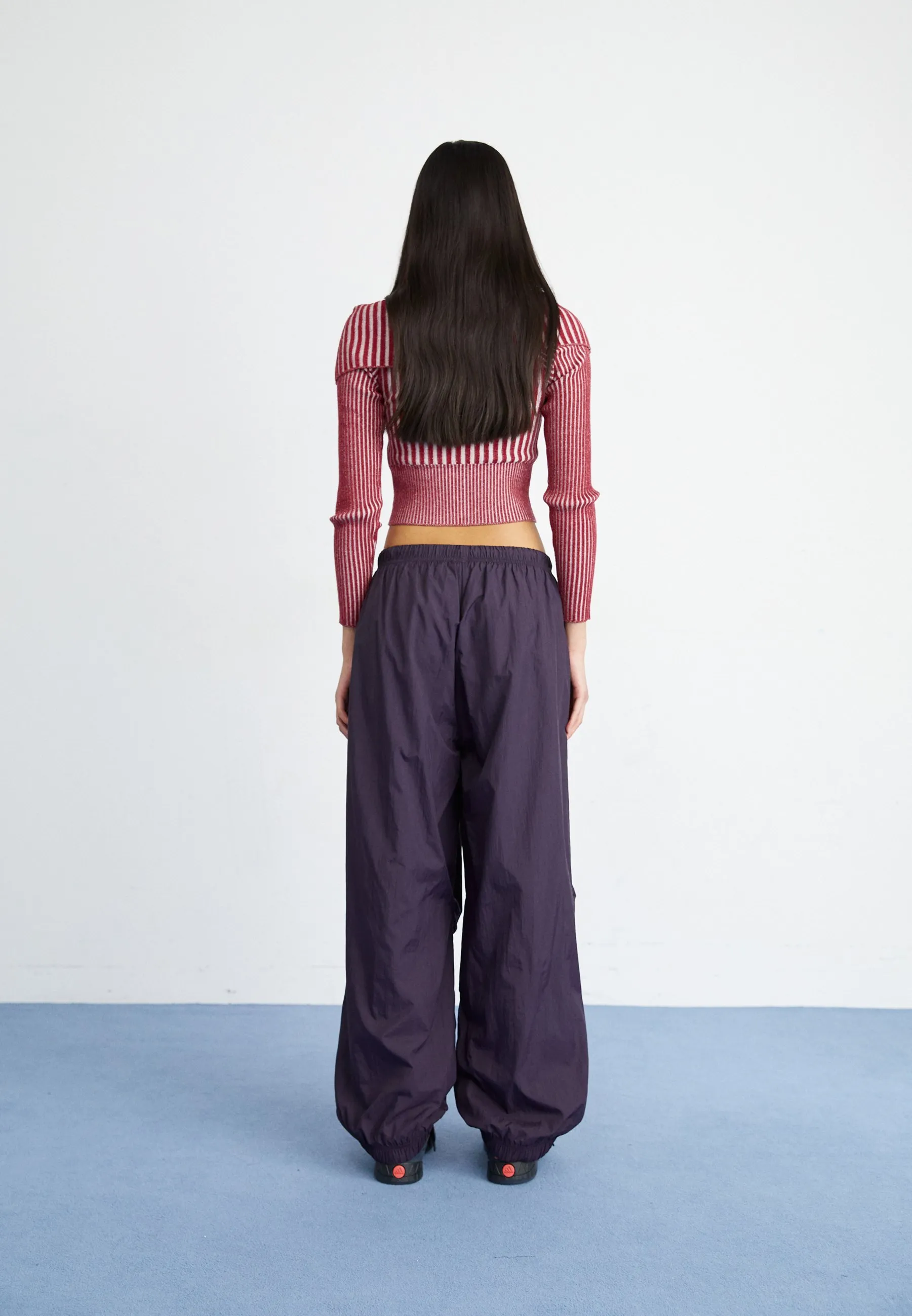PREMIUM ESSENTIALS PARACHUTE PANTS - Pantaloni sportivi