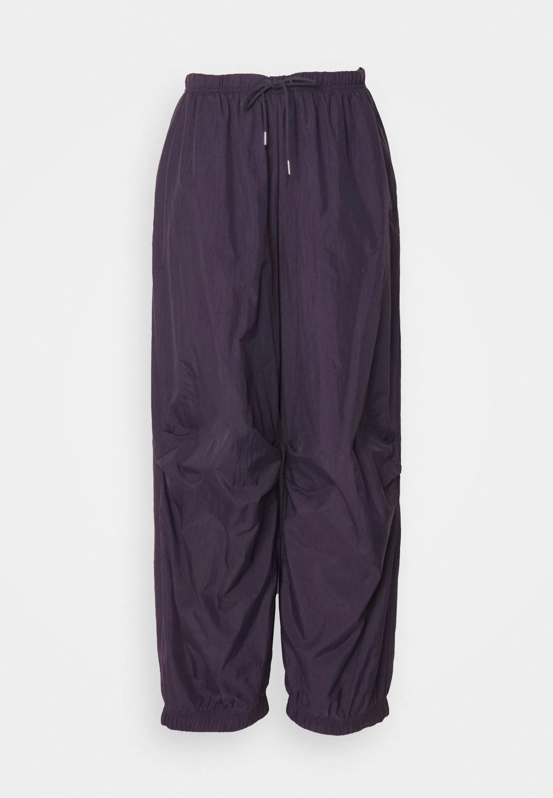 PREMIUM ESSENTIALS PARACHUTE PANTS - Pantaloni sportivi