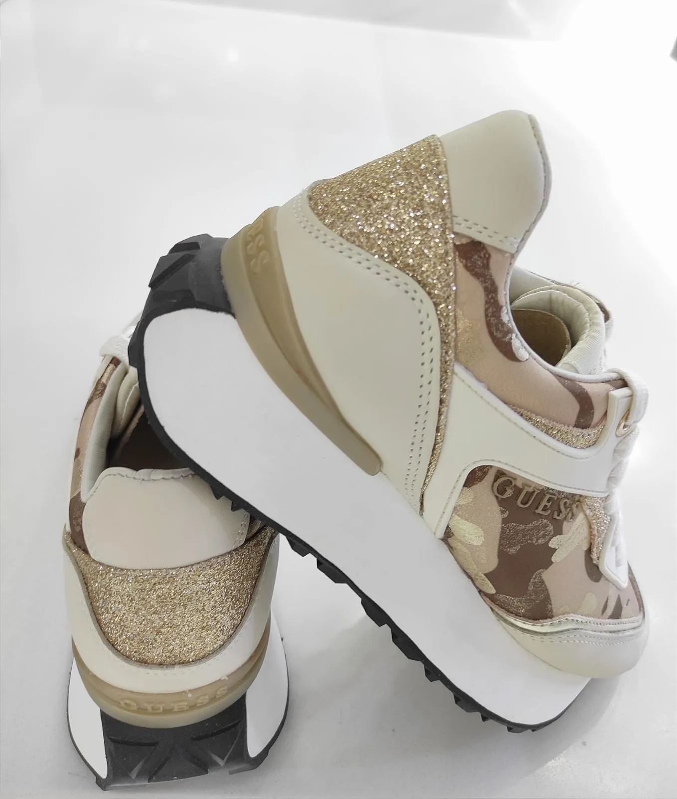 Scarpe Guess Osso
