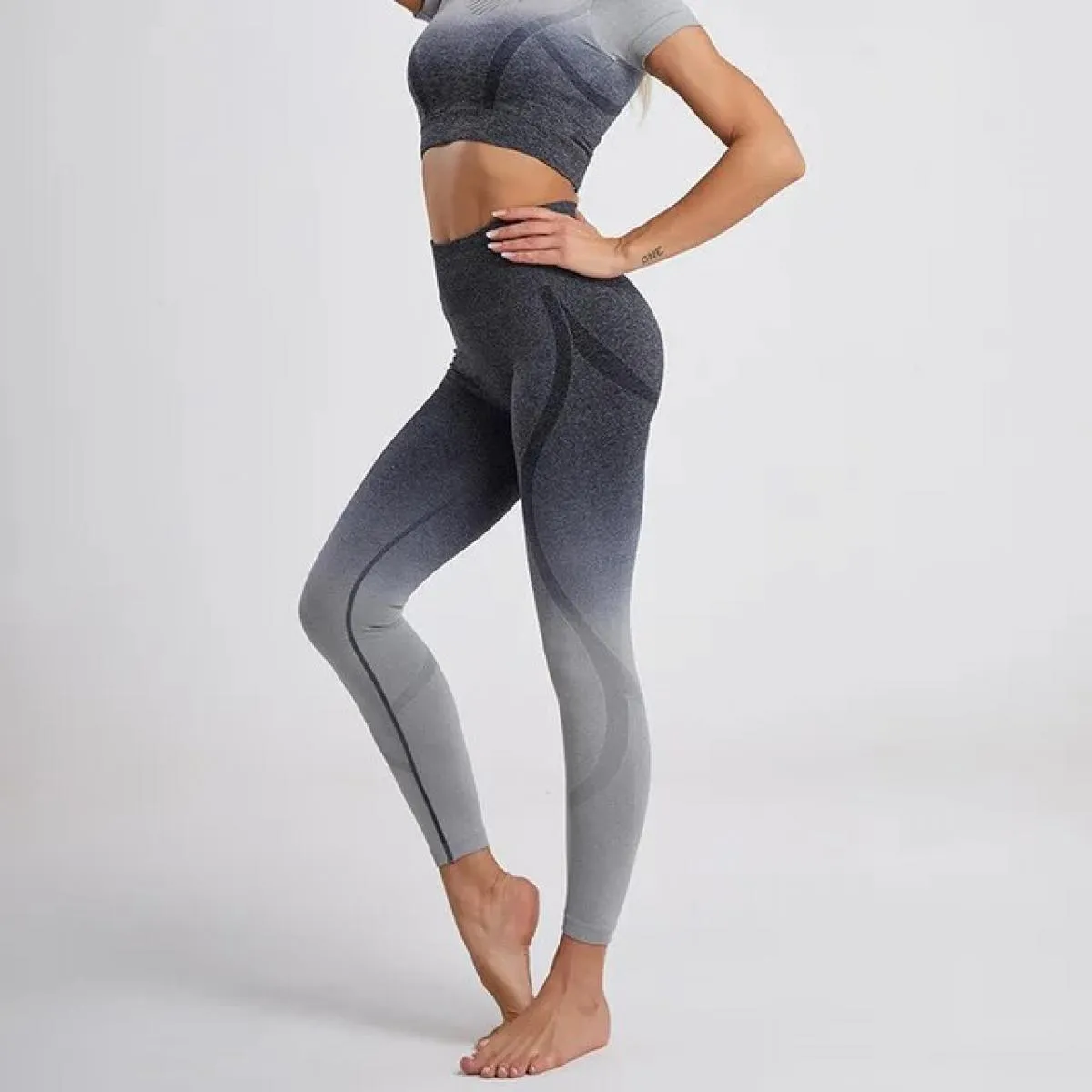 Set da yoga tinti in sfumatura senza cuciture Sport Fitness Pantaloni a vita alta per il sollevamento dell'anca Abiti da allenam