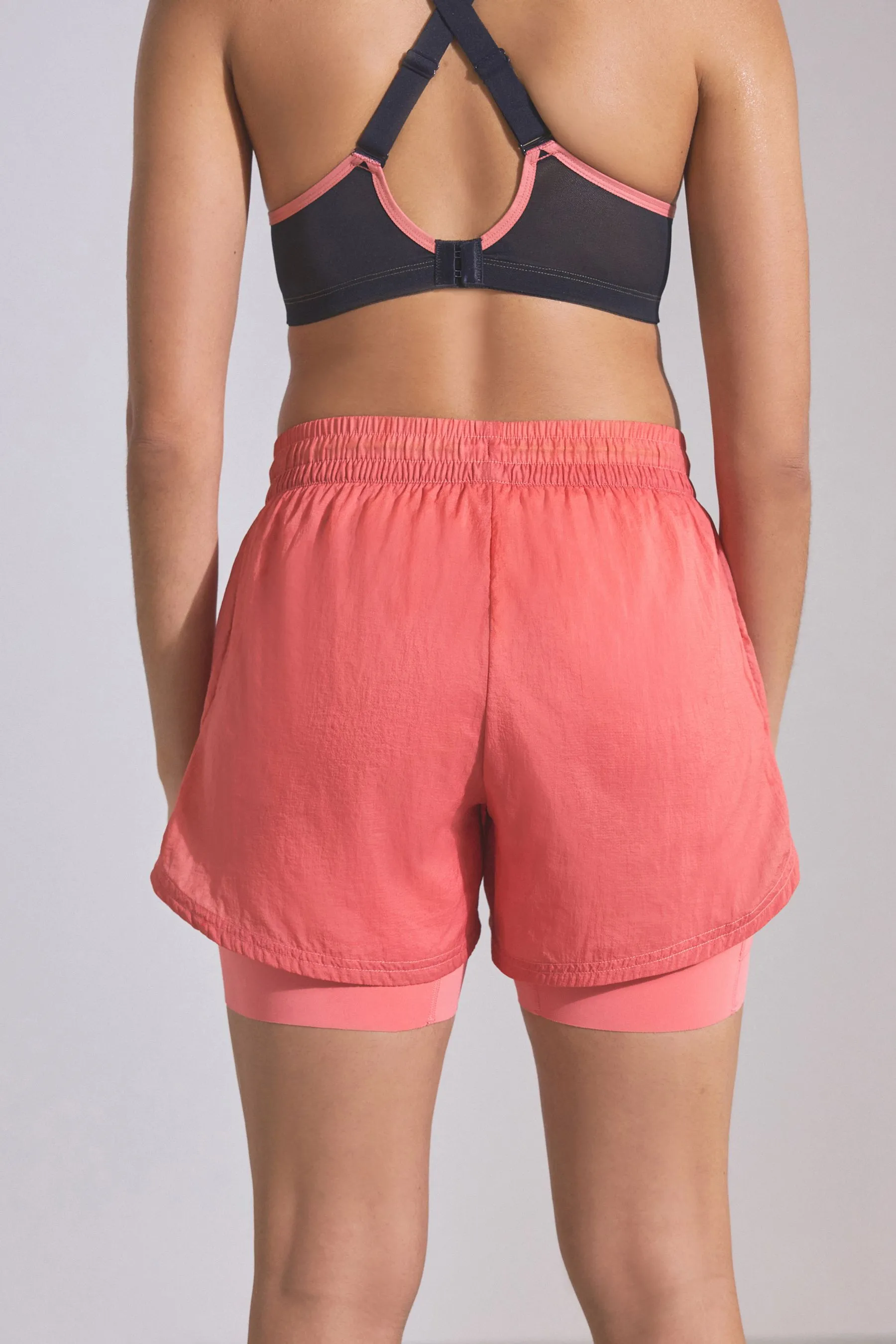 Shorts sportivi 2-in-1 a vita alta