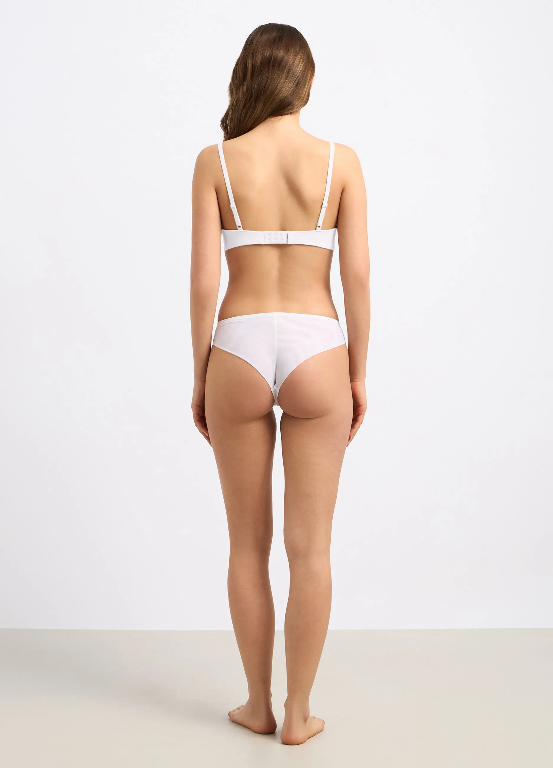Slip brasiliano con ricami donna