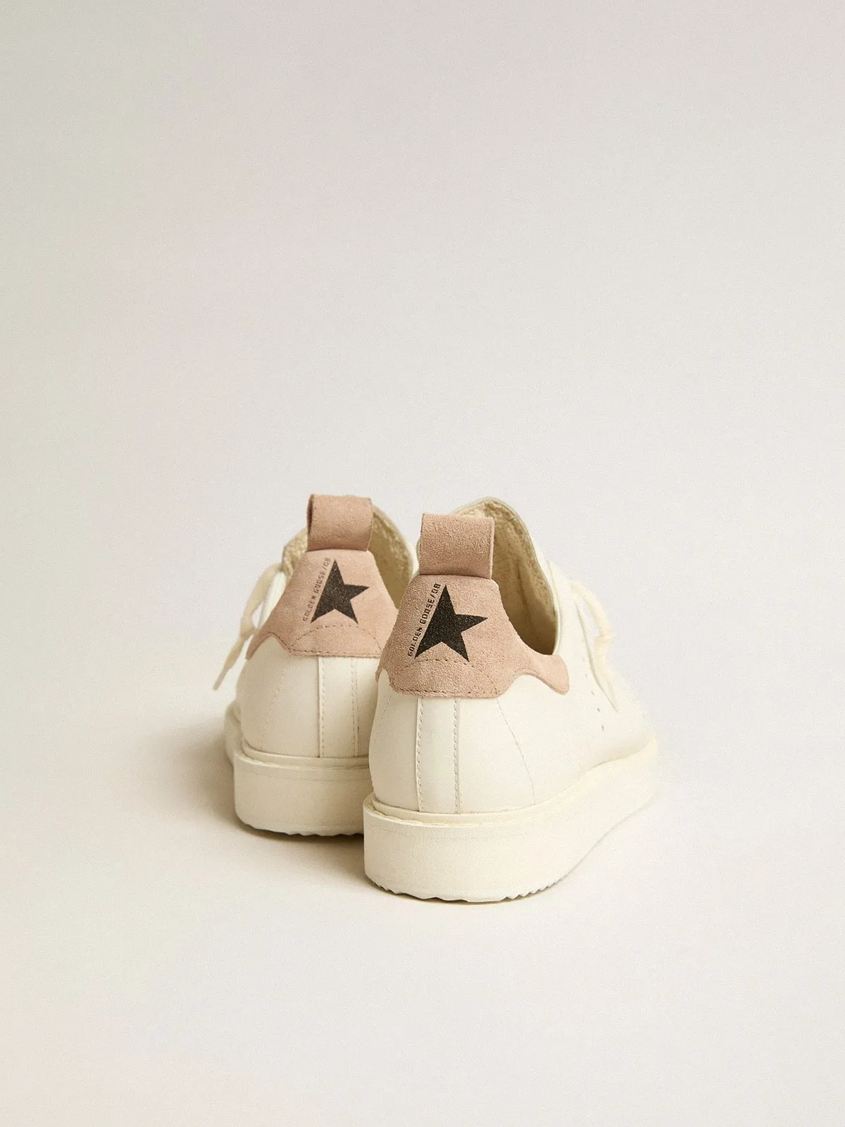 Starter Uomo in pelle bianca con talloncino in nabuk marrone chiaro