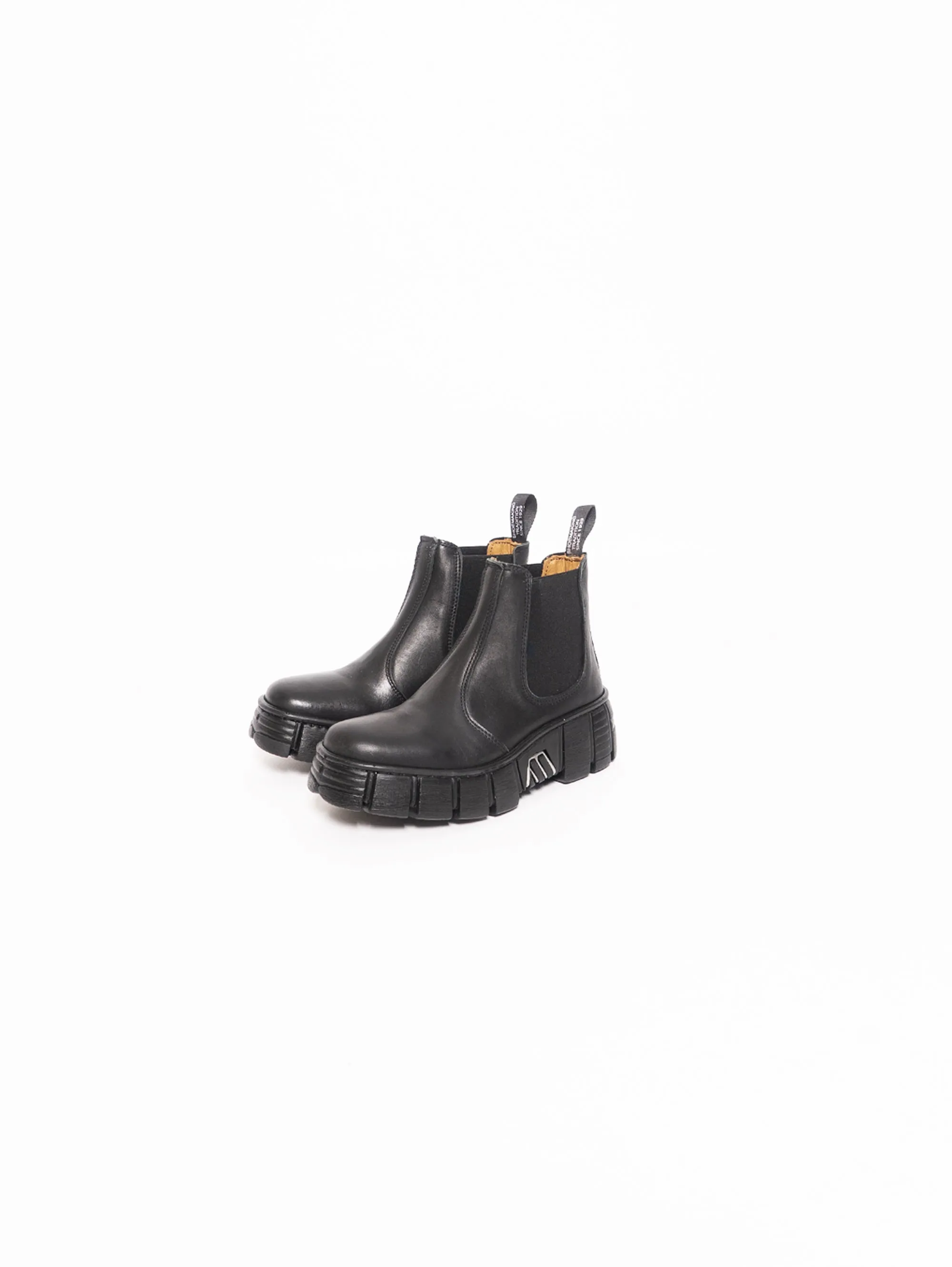 Stivaletto Chelsea con Carrarmato - Nero