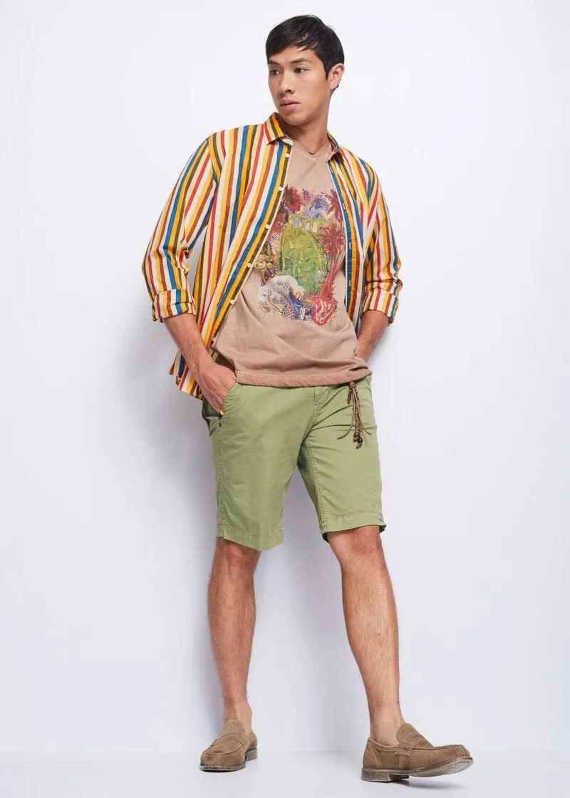 T-shirt con stampa grafica