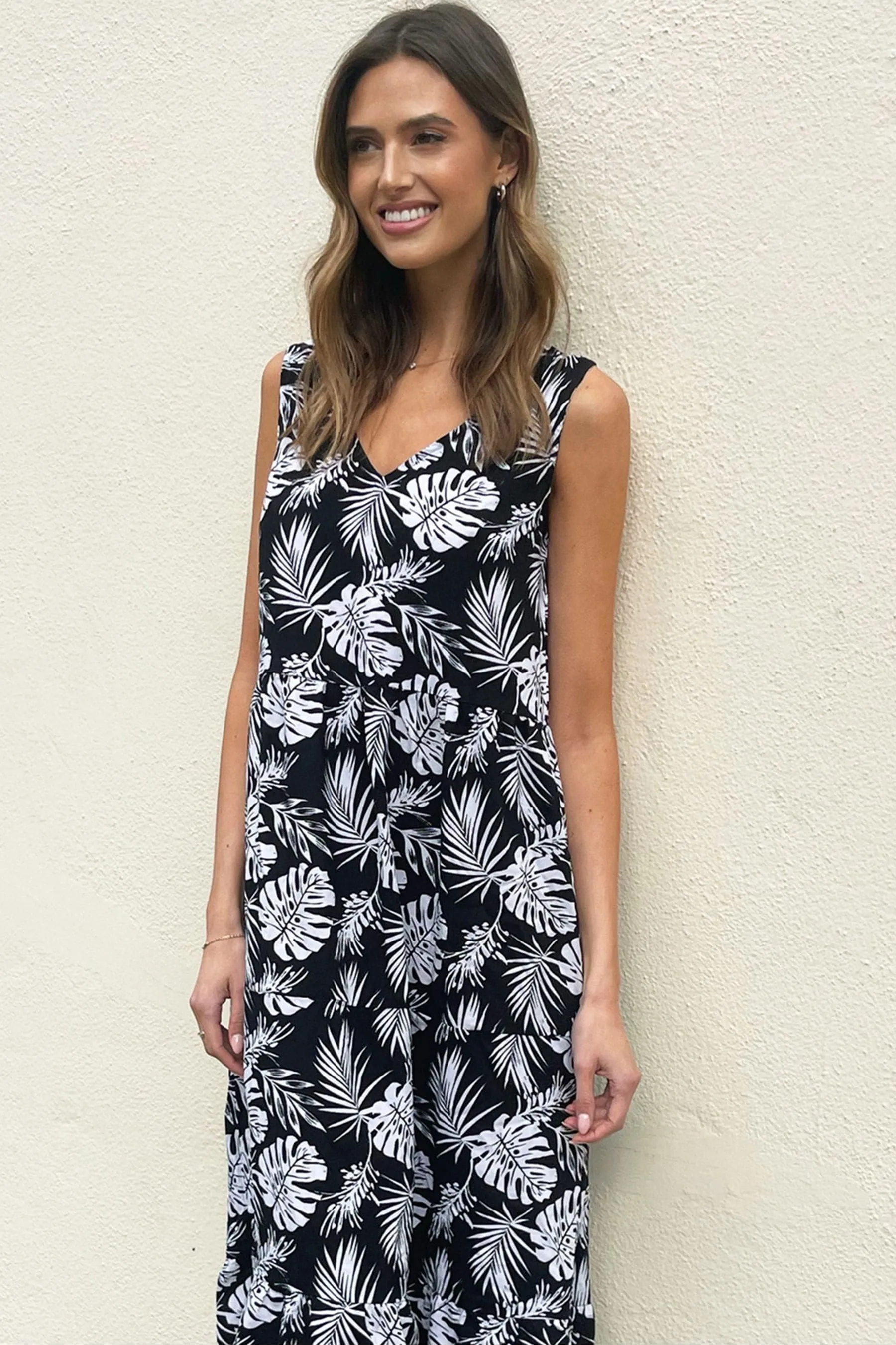 Threadbare - Abito midi a balze con scollo a V