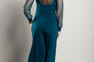 Tuta elegante con scollo a 