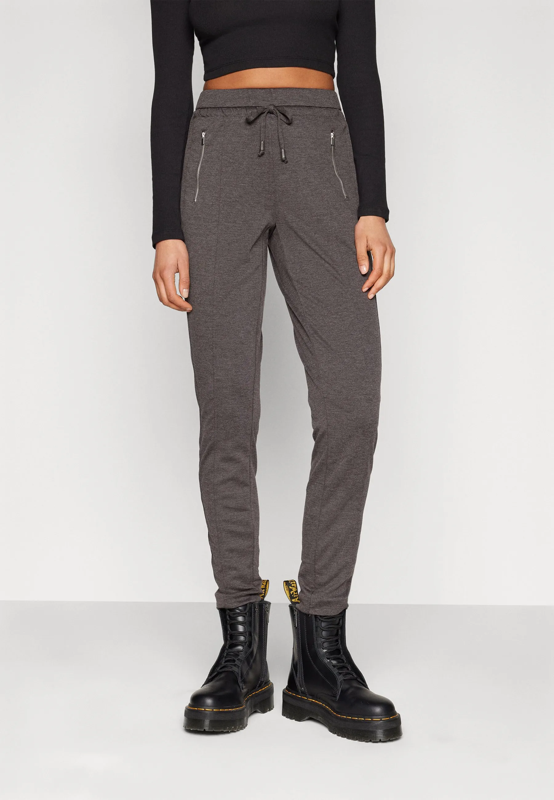 VMMELANIE TAPERED ZIP PANT - Pantaloni sportivi